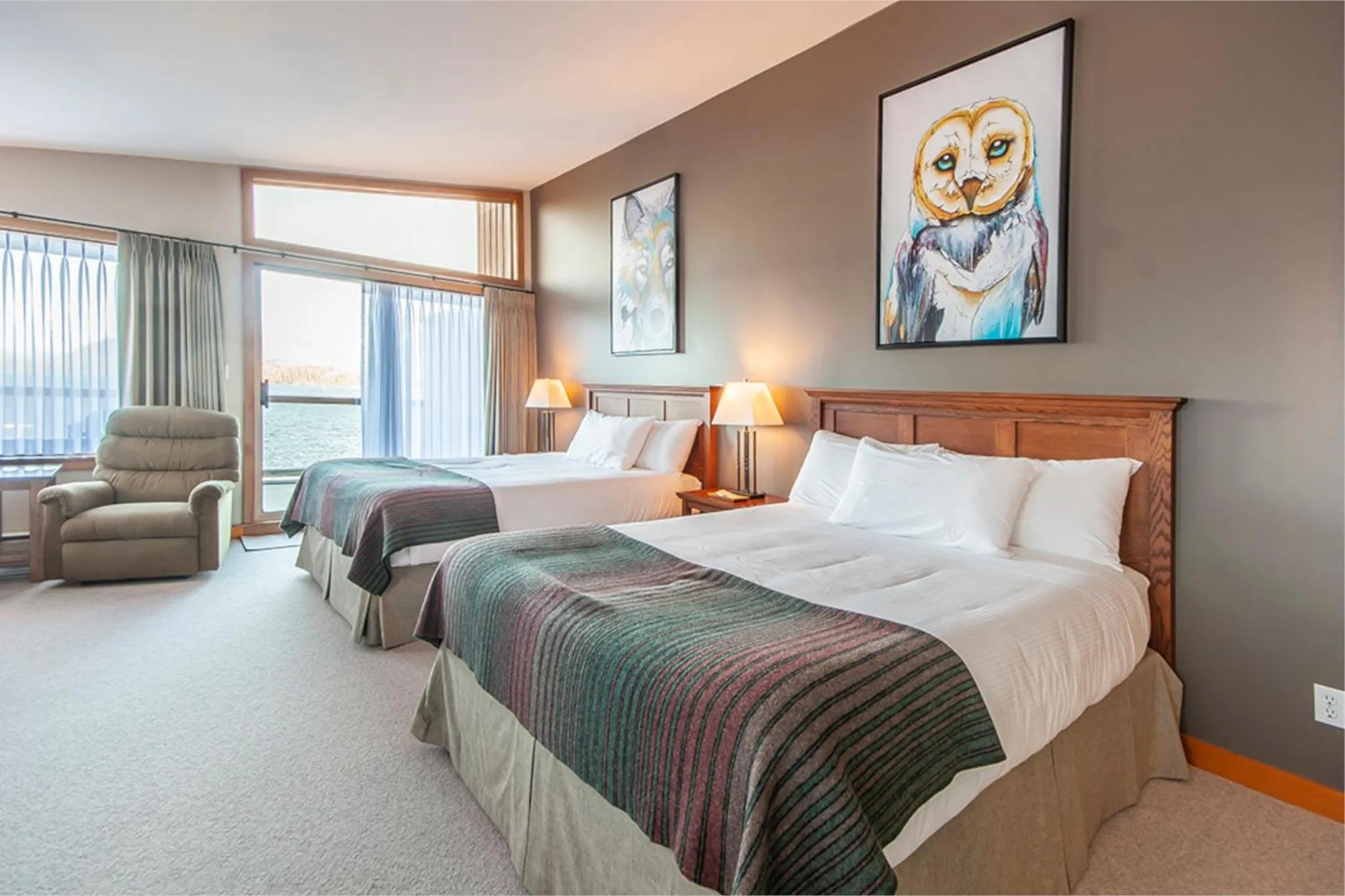 Bed in Himwitsa Lodge