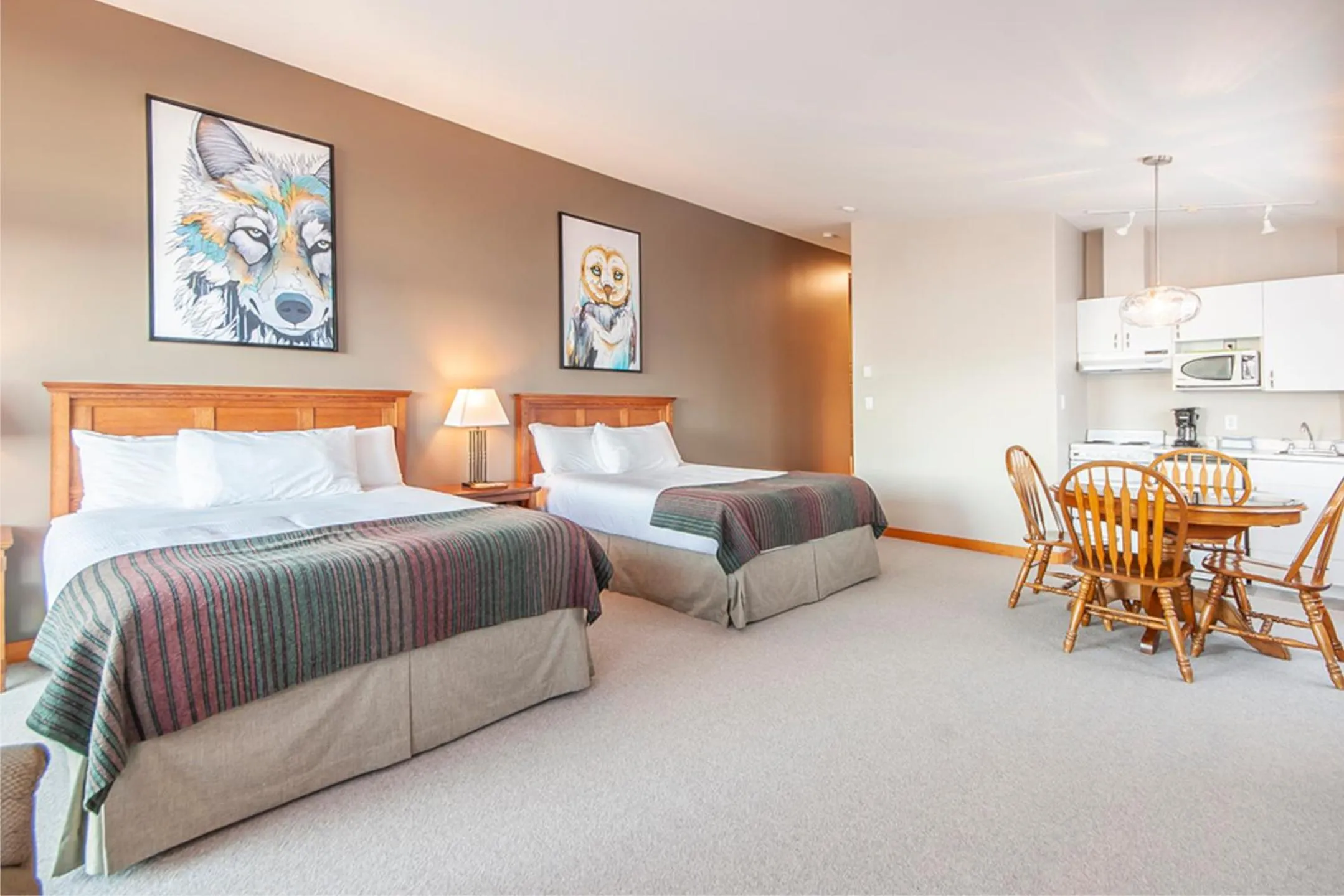 Bed in Himwitsa Lodge