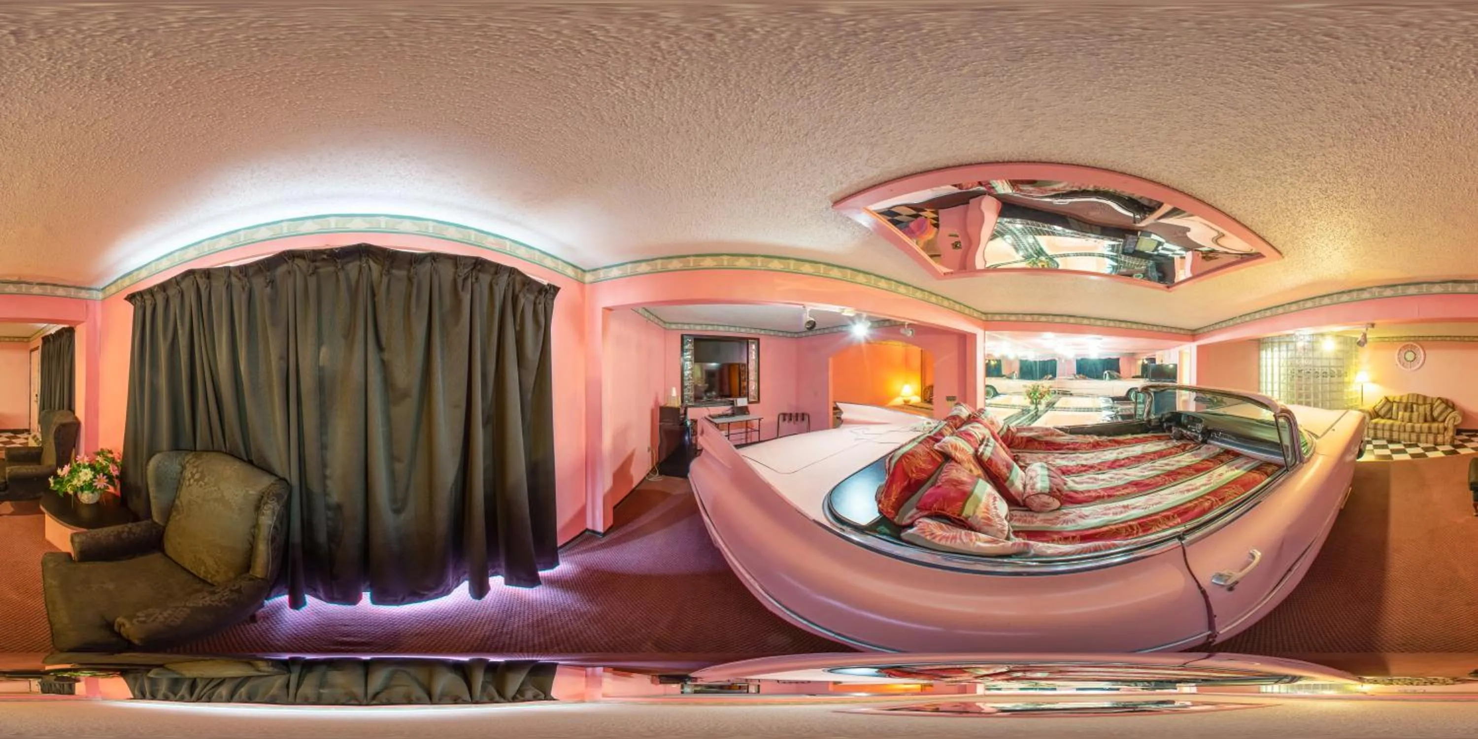 Bed in Economy Inn & Suites