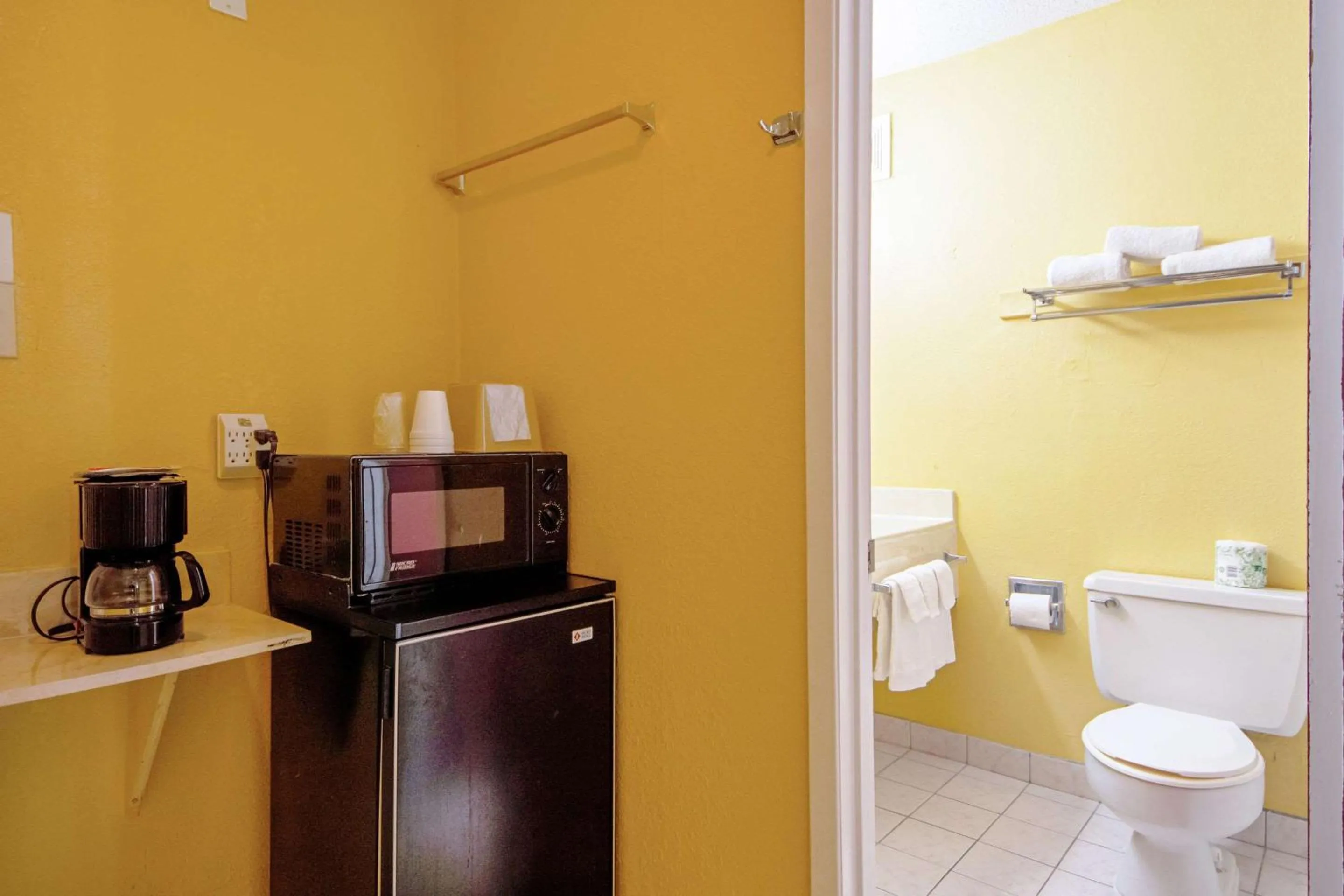 Photo of the whole room in Economy Inn & Suites