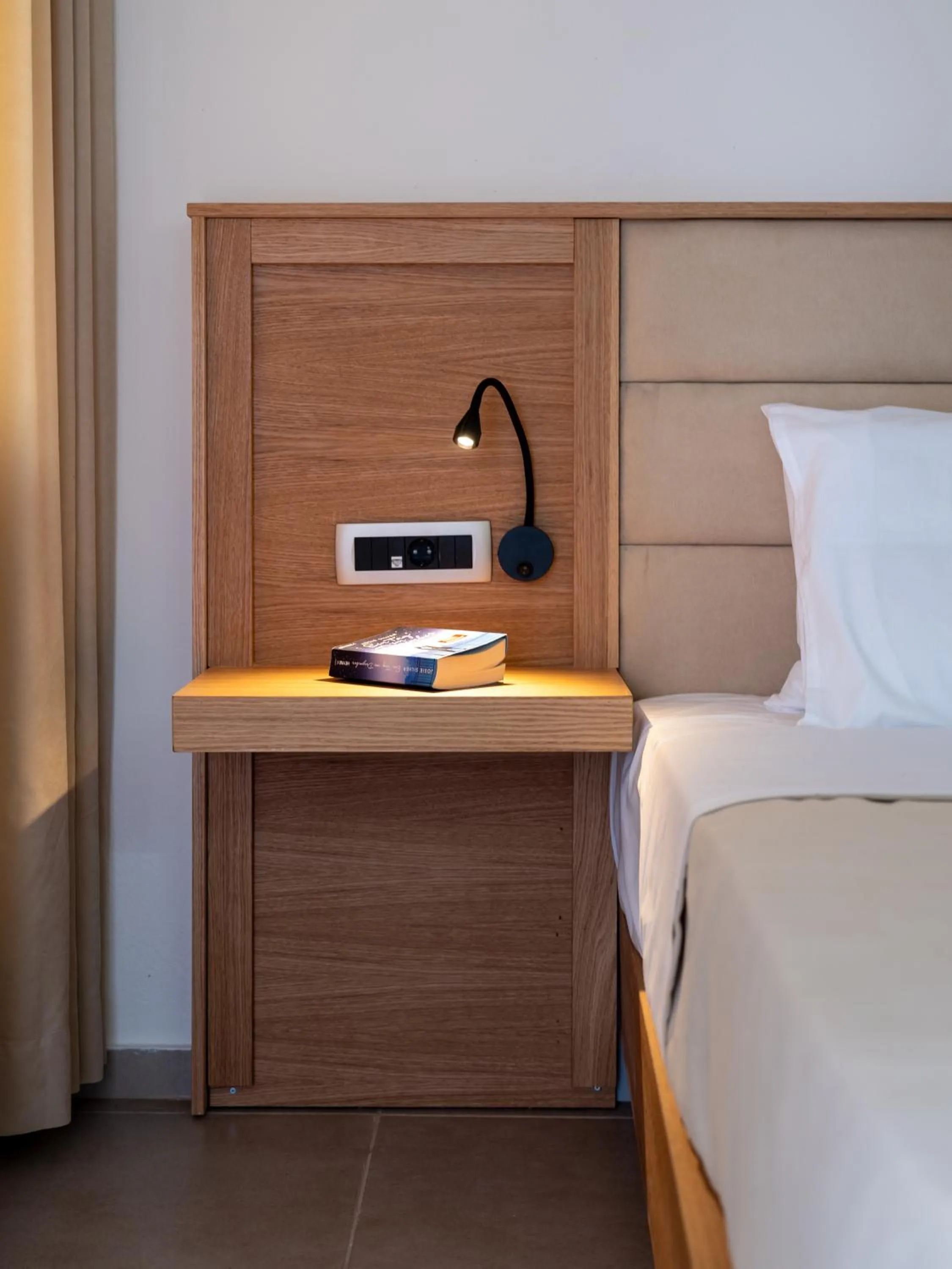 Bed in Calypso Hotel