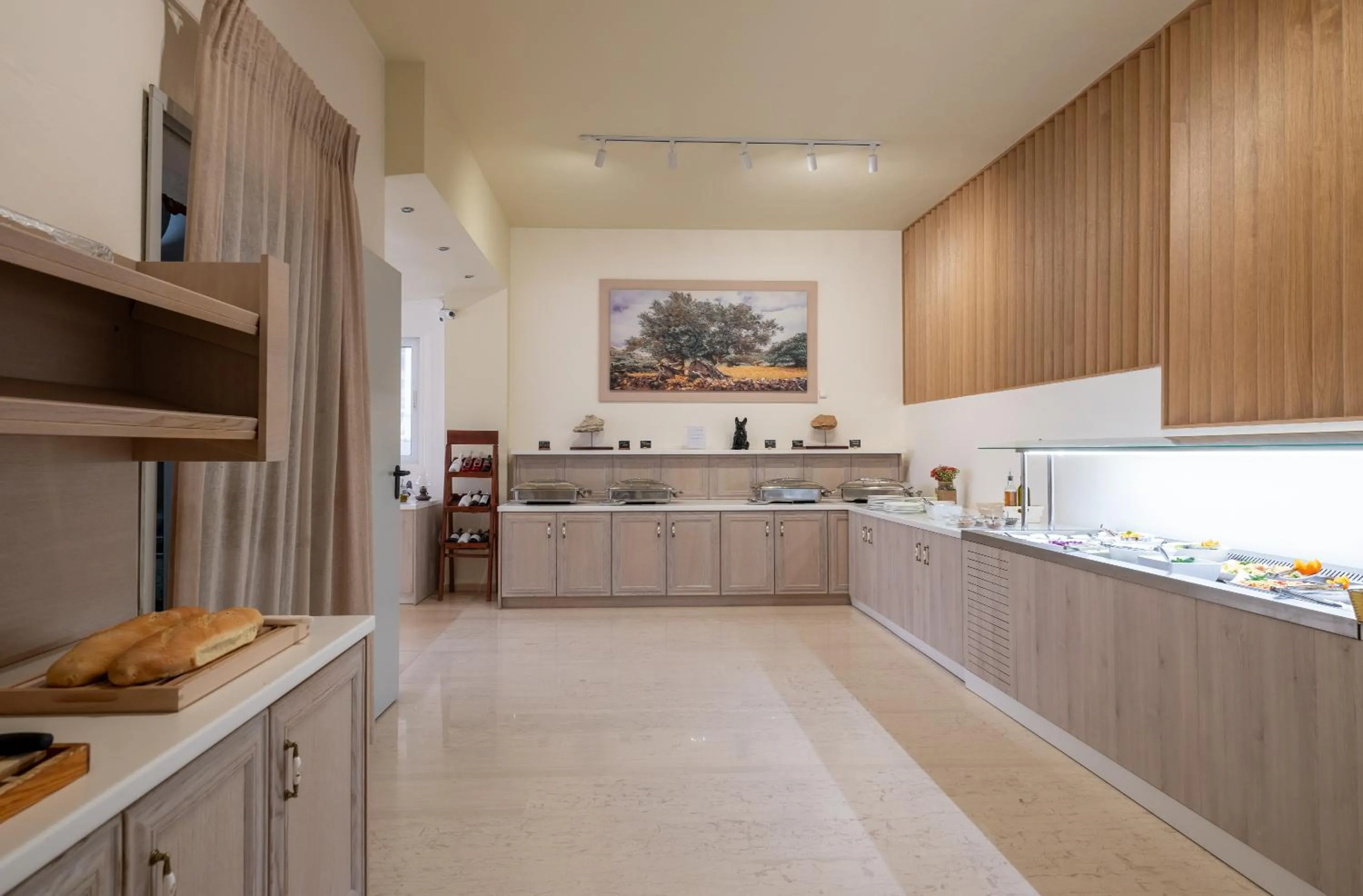 Food and drinks in Calypso Hotel