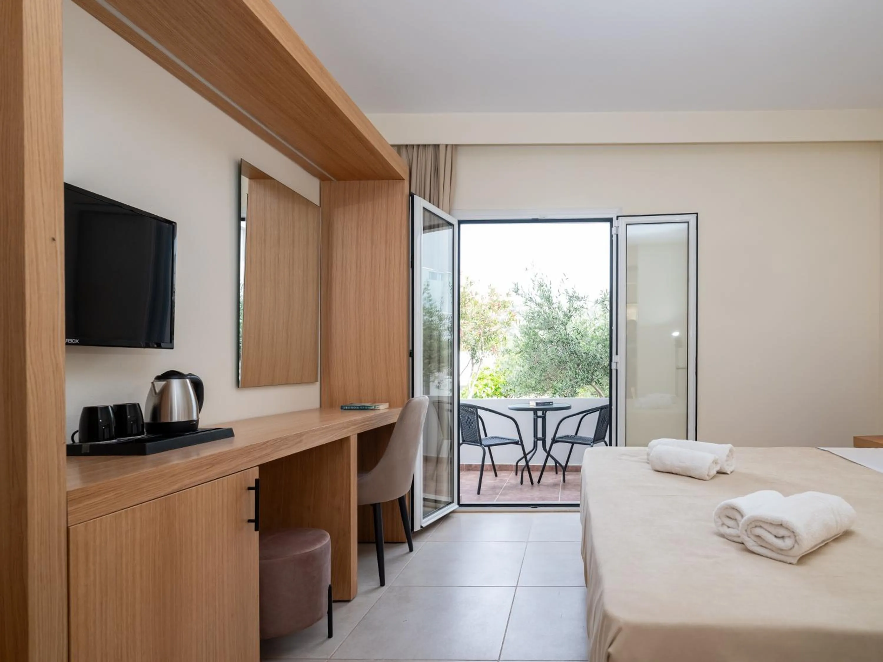 Bed in Calypso Hotel