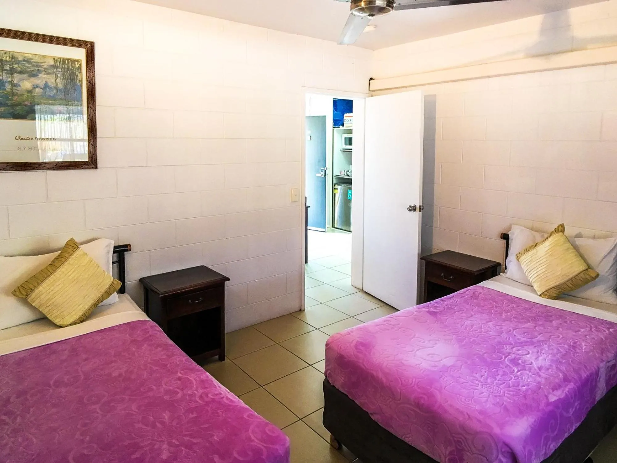 Bed in South Cairns Resort