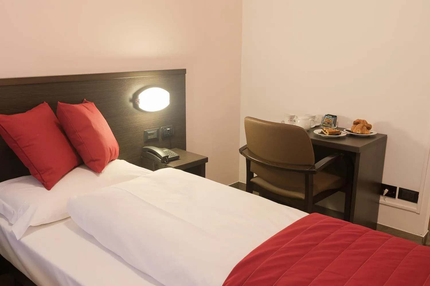 Bedroom, Bed in La Ruota