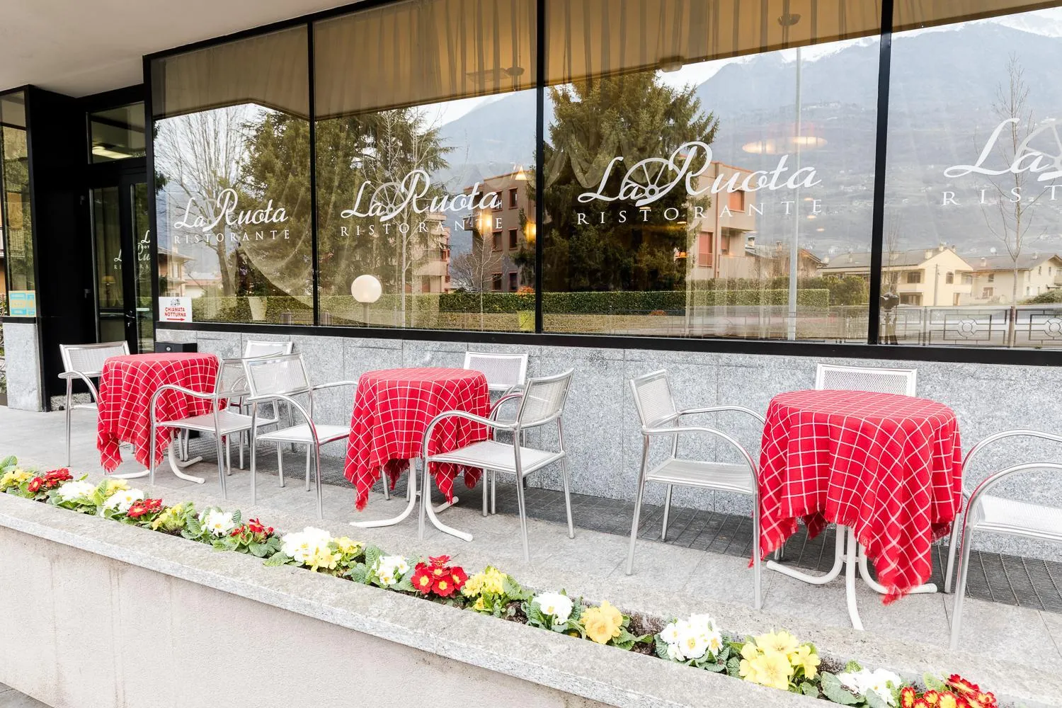 Property building in La Ruota