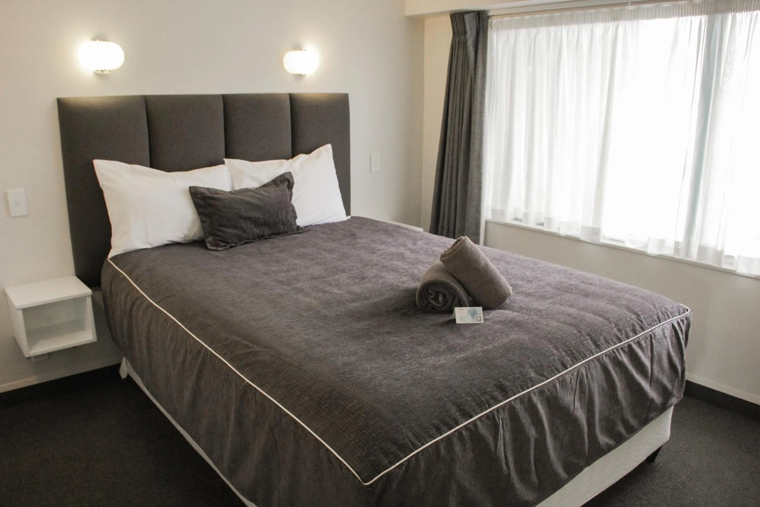 Bedroom, Bed in Anchorage Motor Lodge