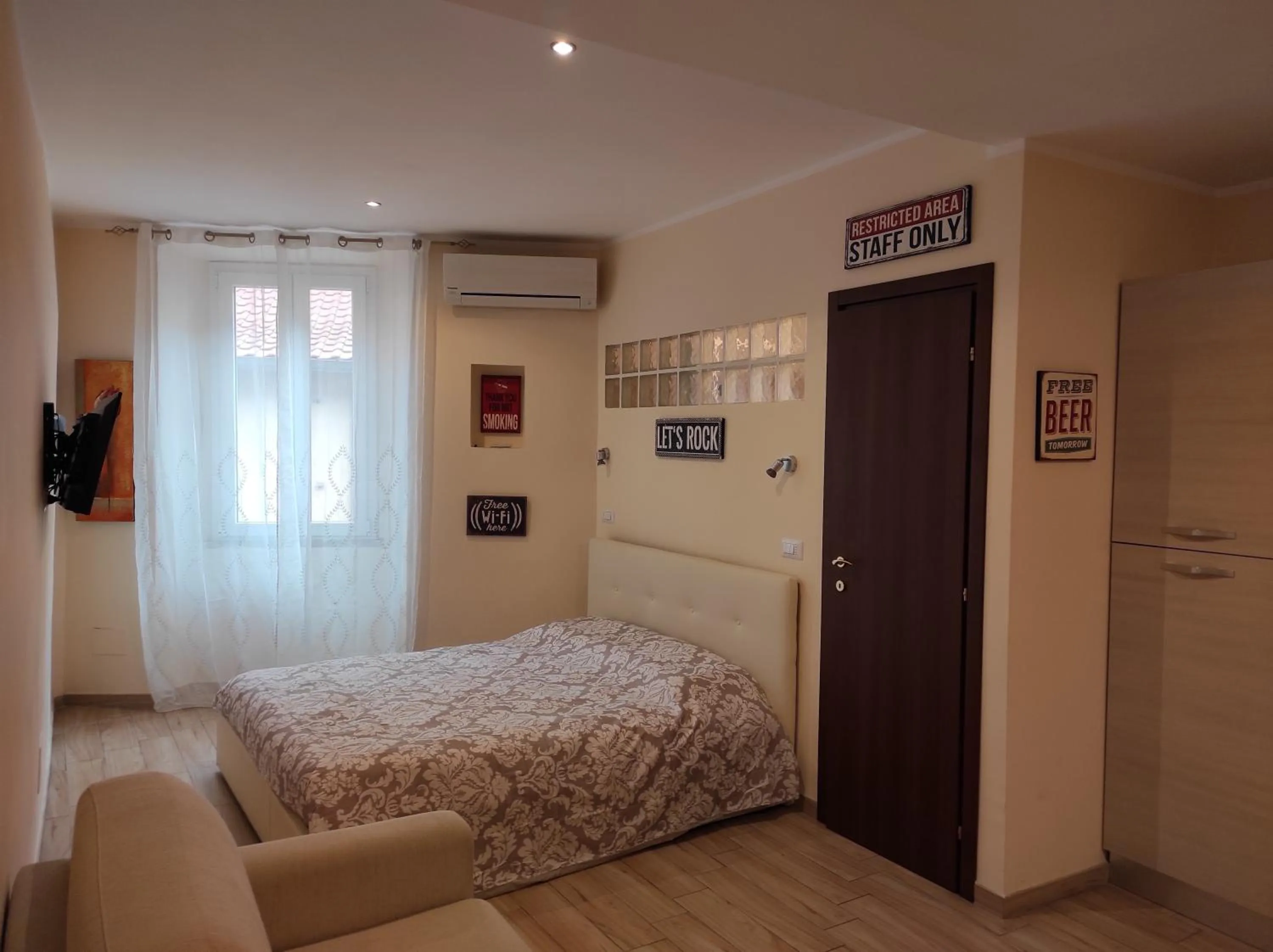 Photo of the whole room, Bed in Vivere il Borgo