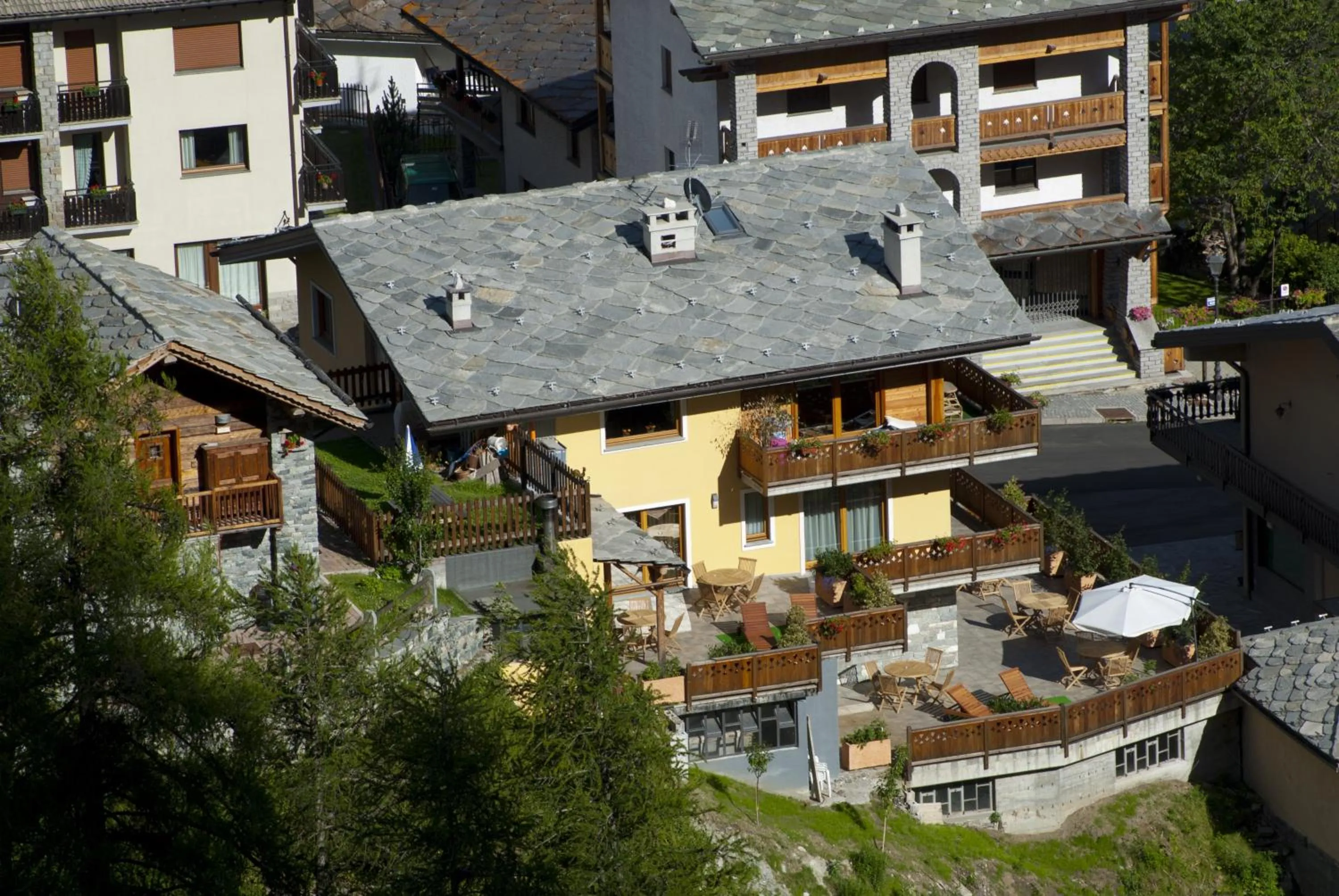Facade/entrance in Miramonti