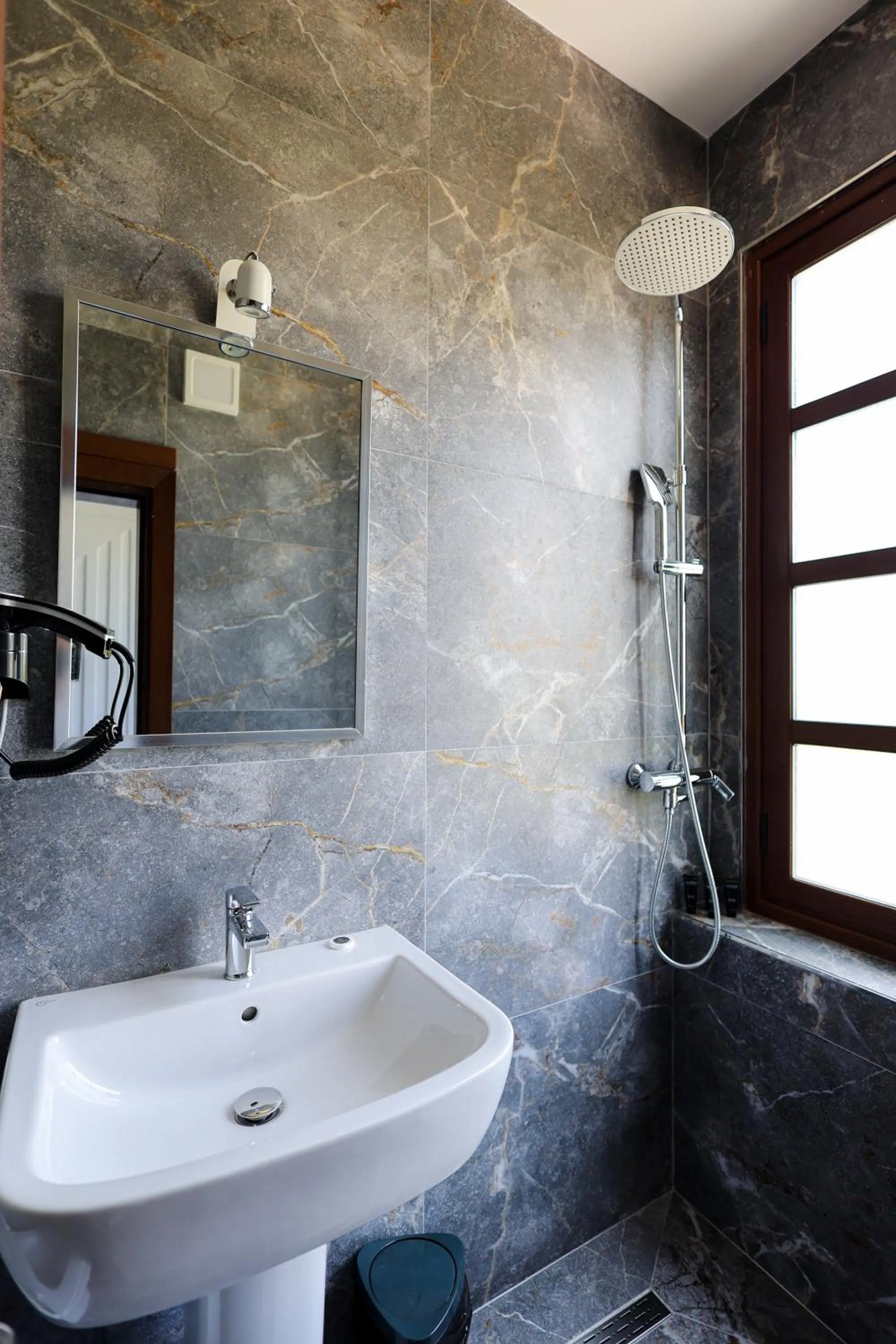 Shower in Hotel Ajka