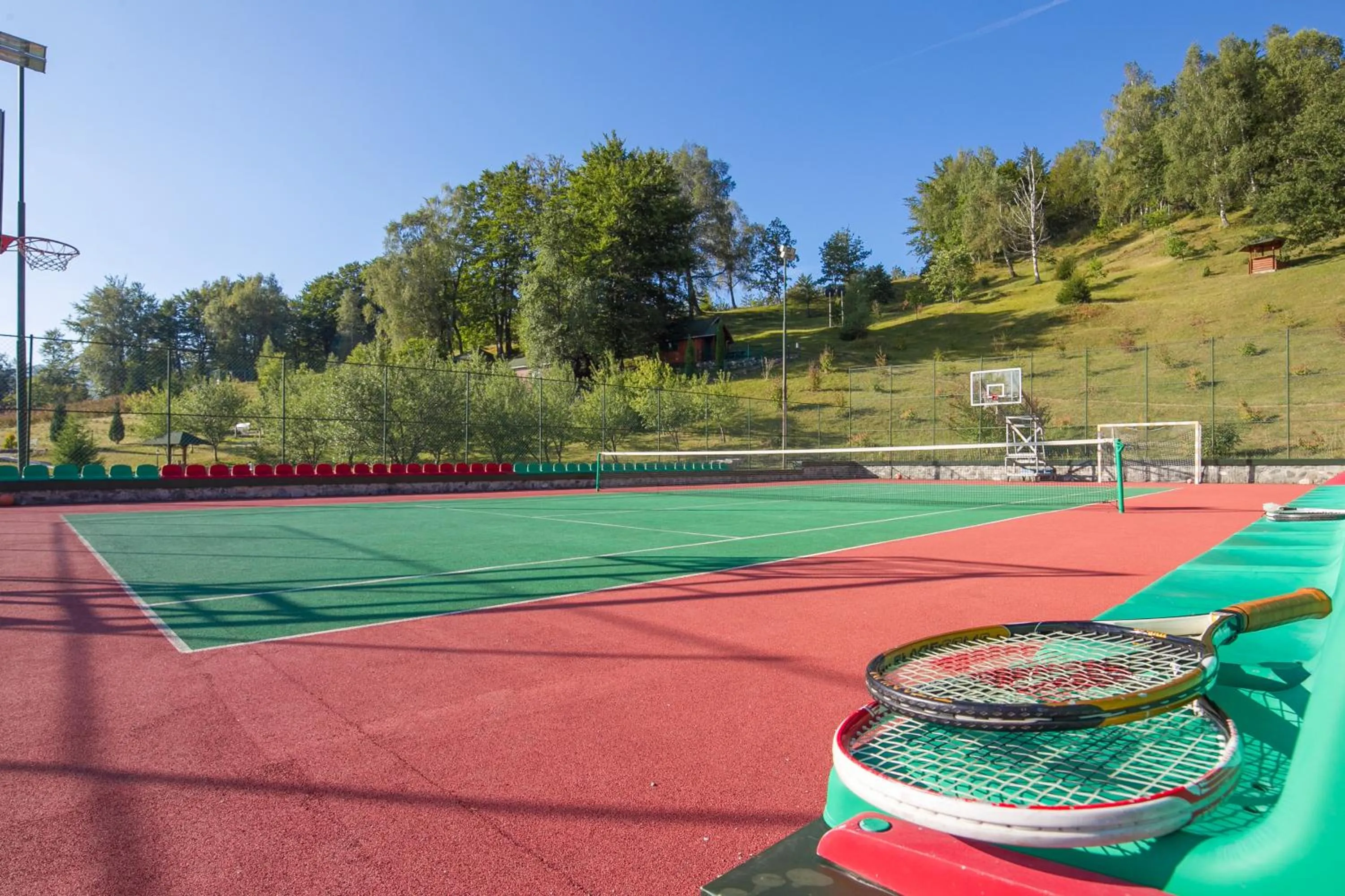 Tennis court in Hotel & Resort Gacka