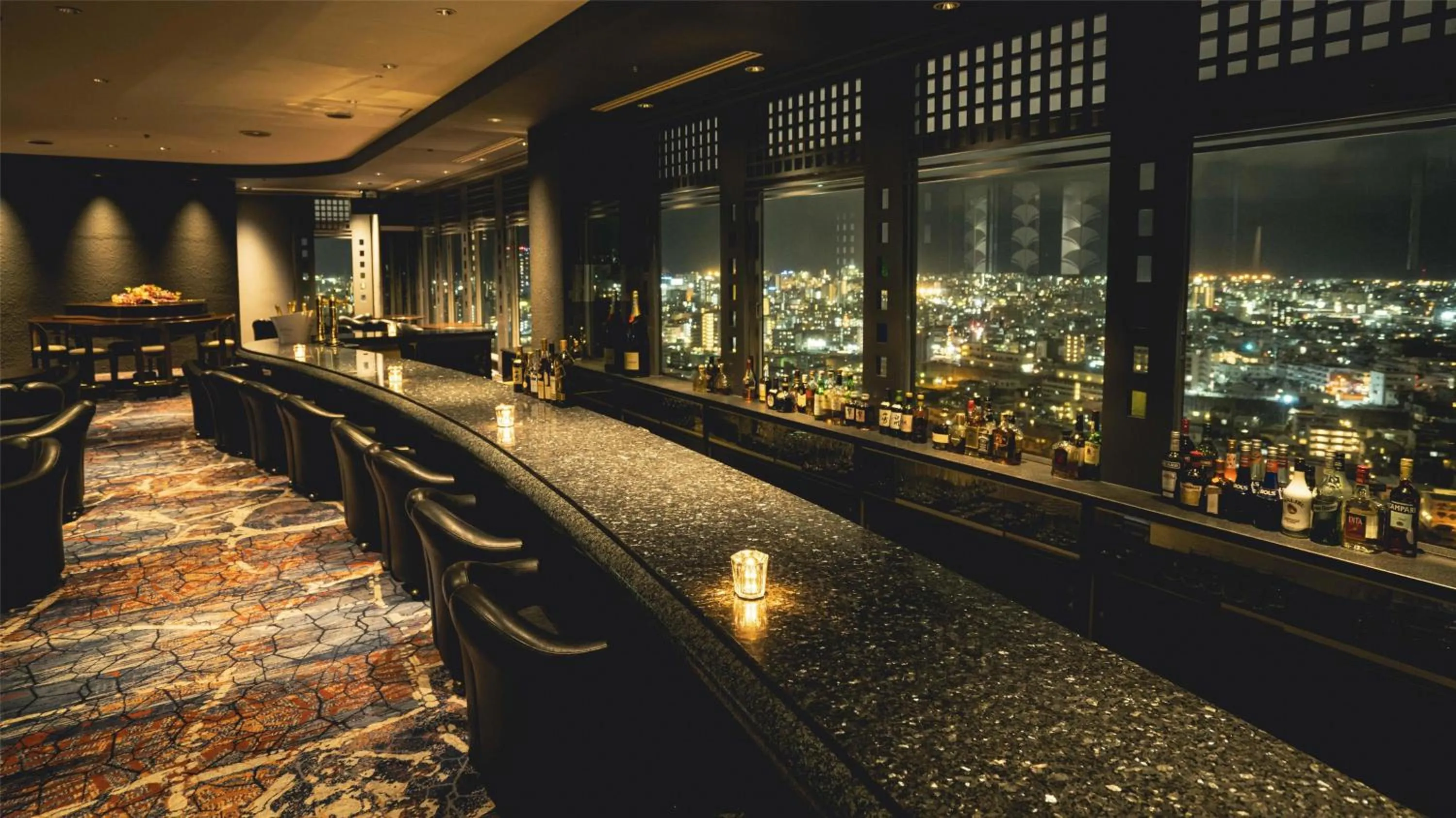 Lounge or bar in DoubleTree by Hilton Naha Shuri Castle