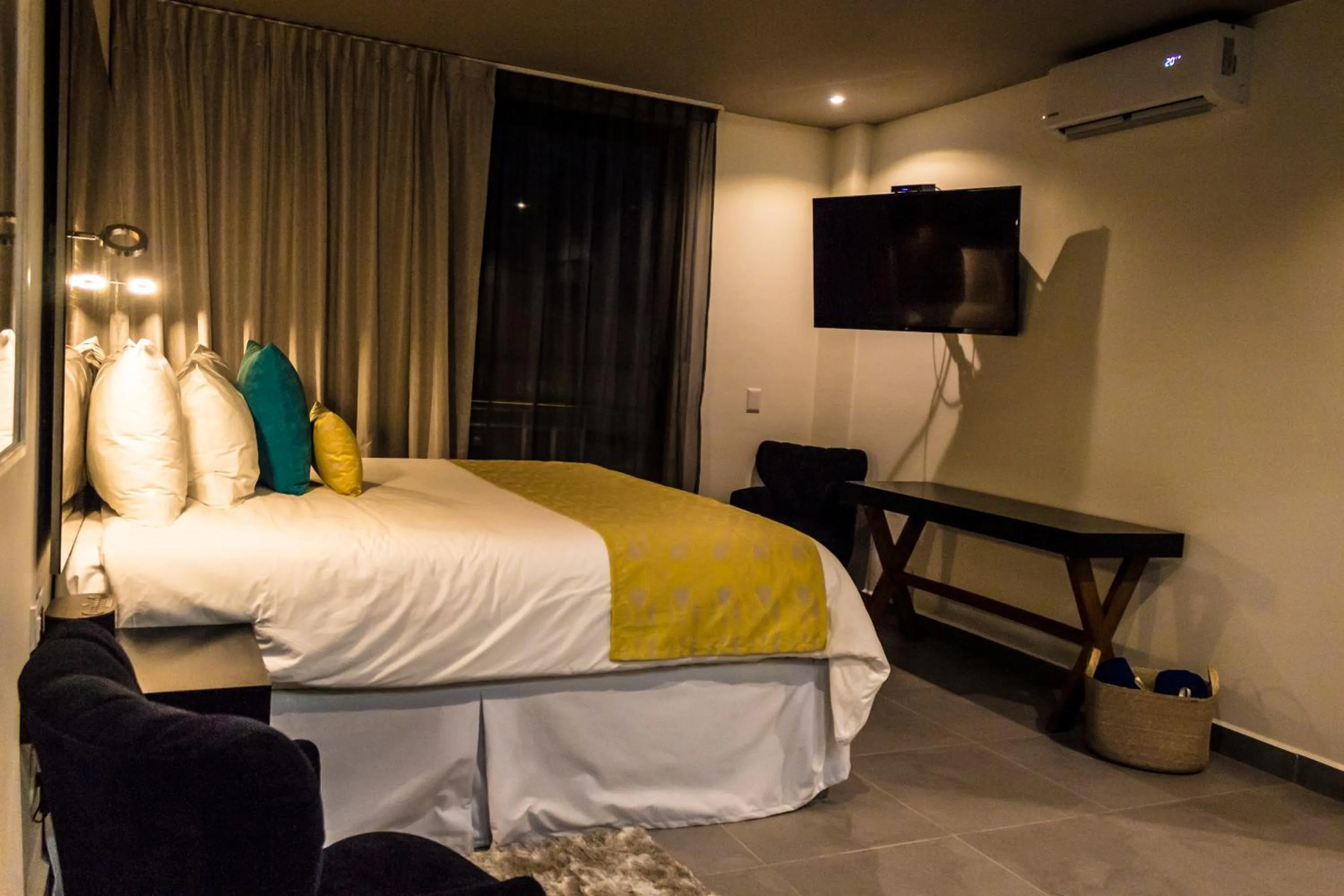 TV and multimedia, Bed in KABAH Cancun Hotel Boutique