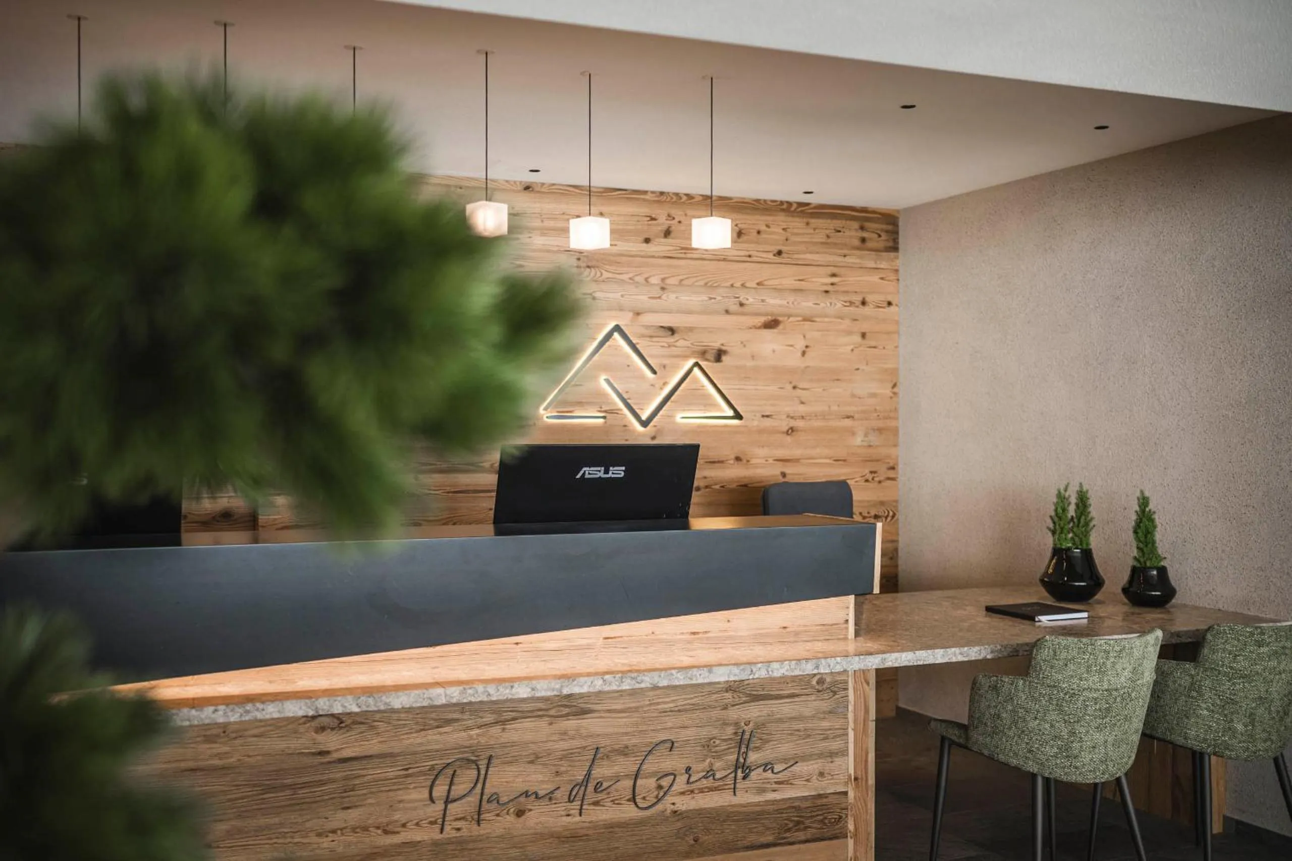 Lobby or reception in Hotel Plan de Gralba - das Berghotel