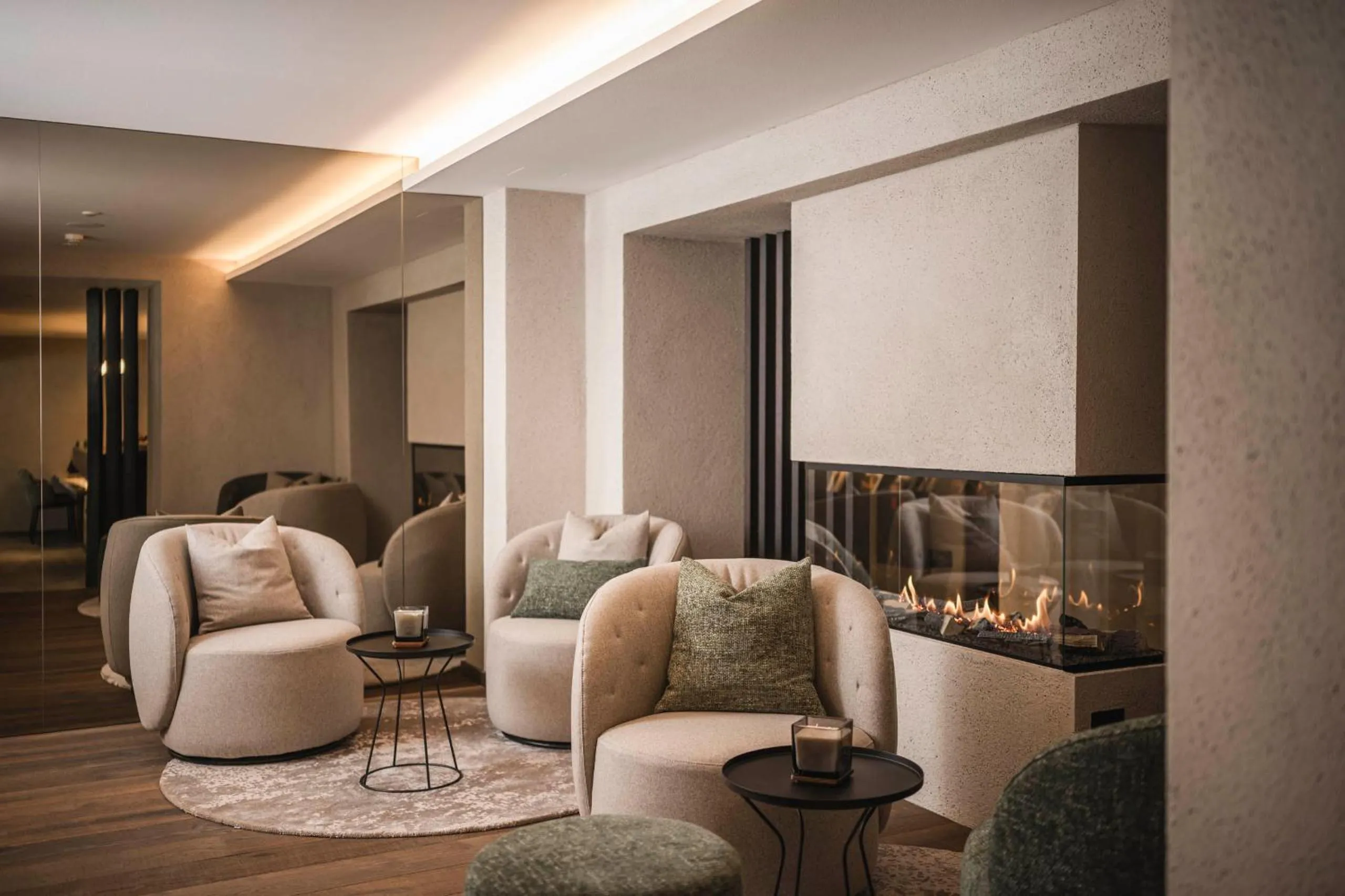 Lobby or reception in Hotel Plan de Gralba - das Berghotel