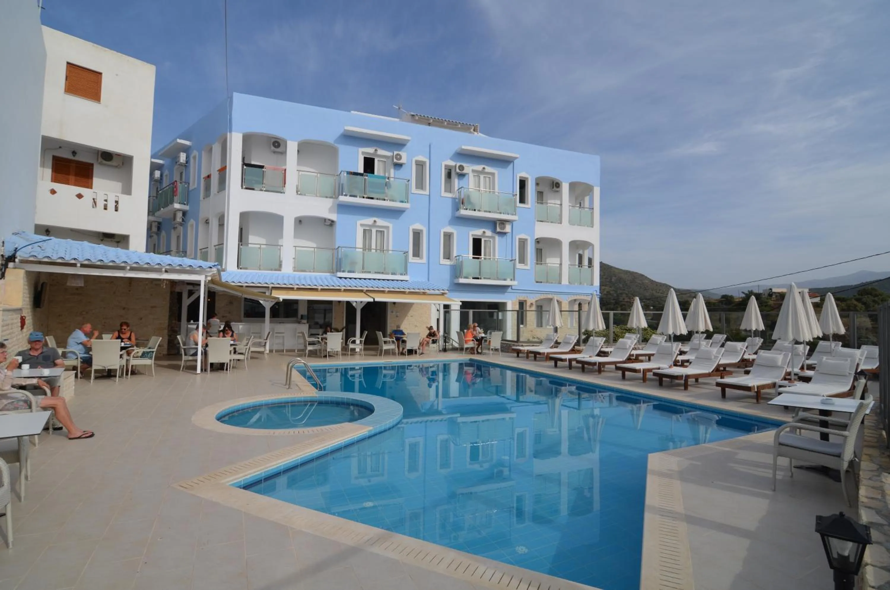 Swimming pool in Areti Hotel