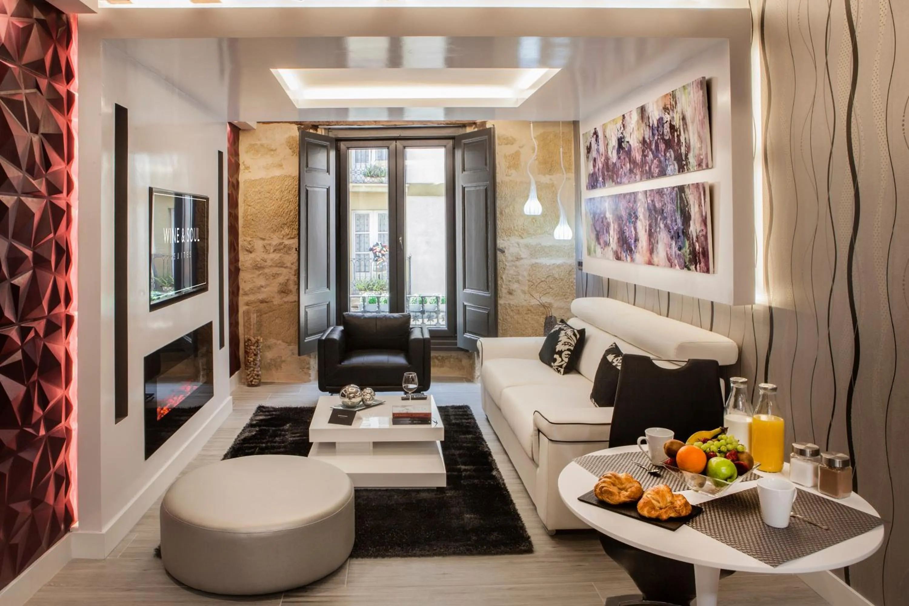 Living room in Wine & Soul Suites