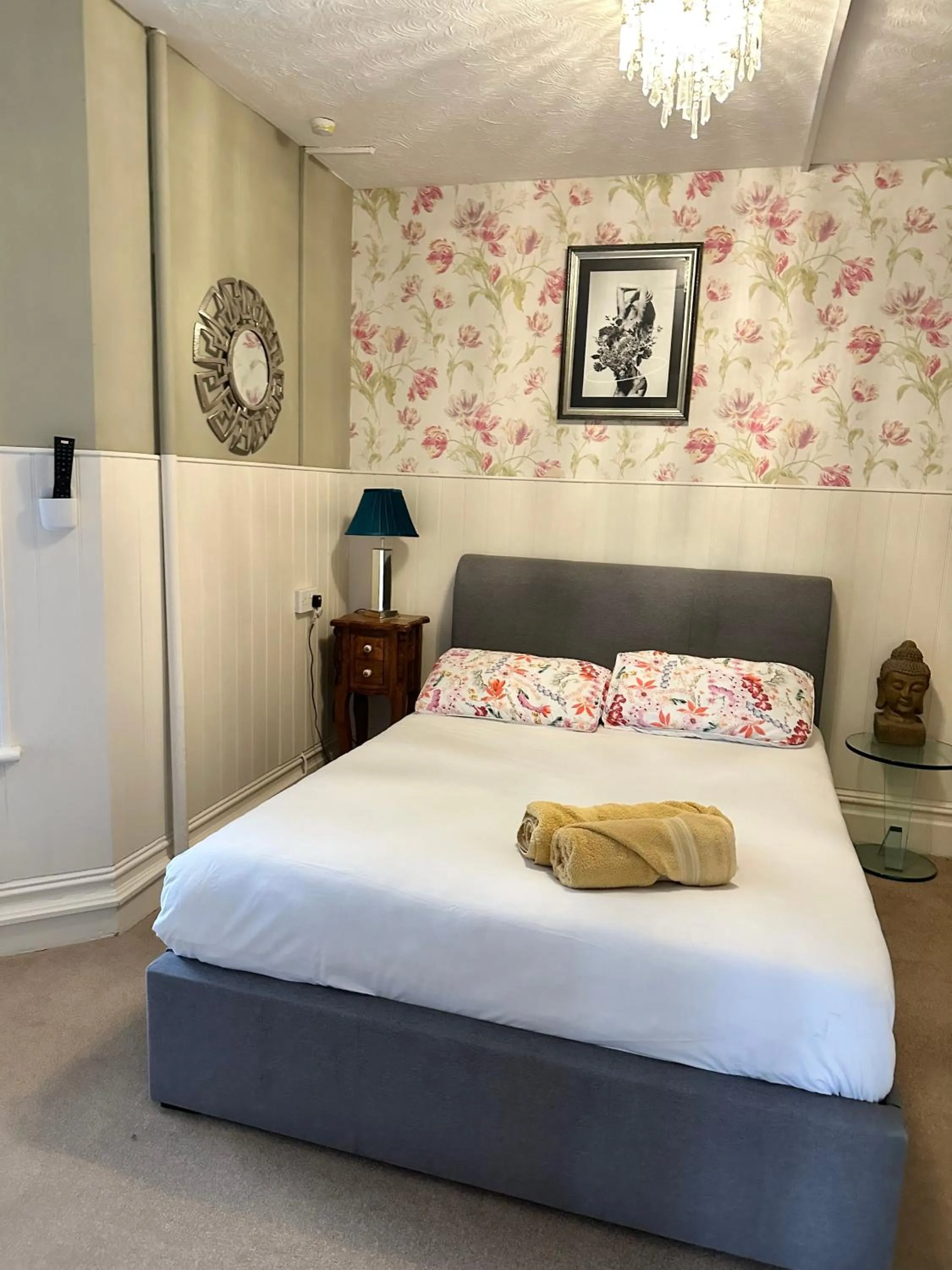 Bed in Boho Beach House - Beach location