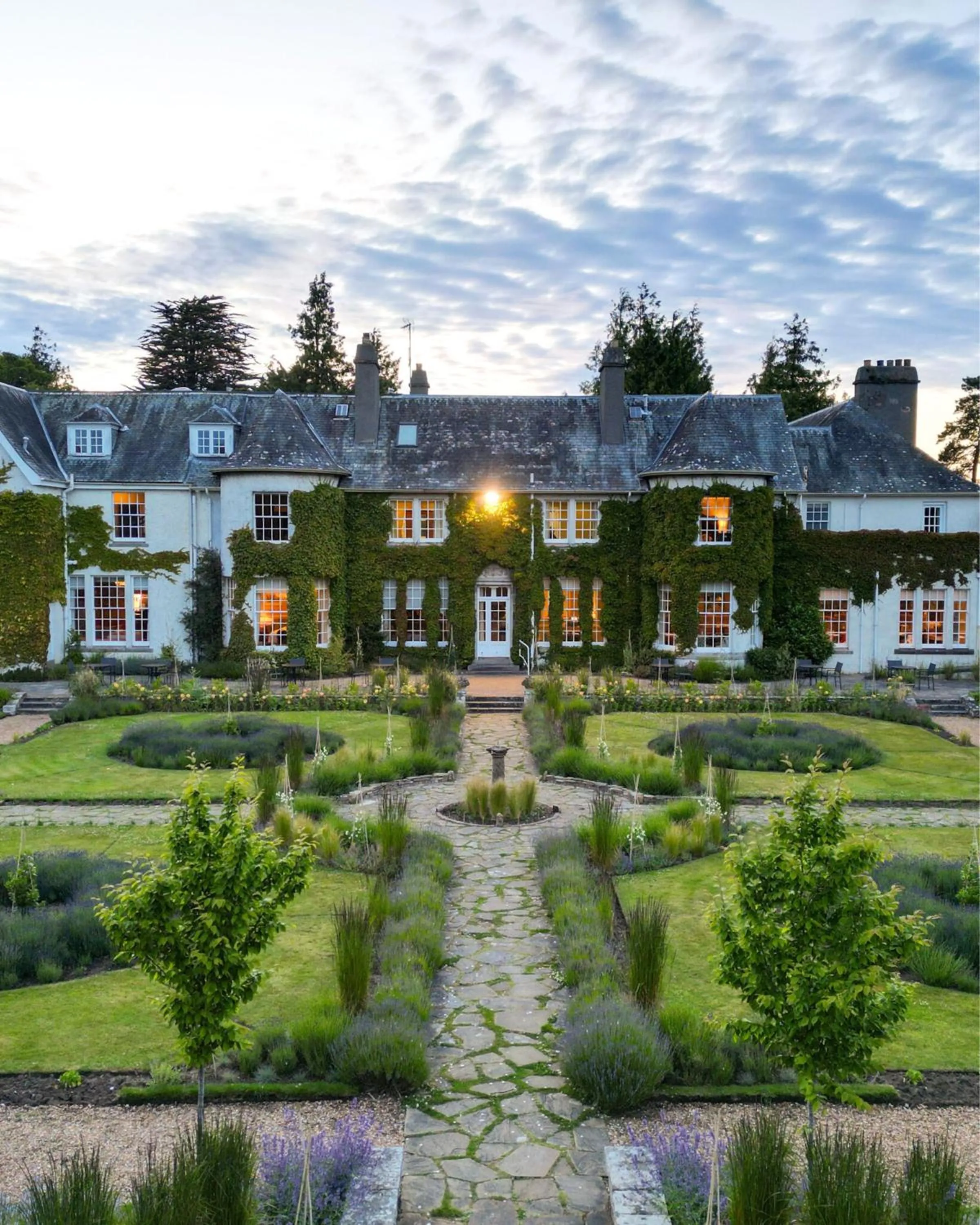 Property building in Rufflets St Andrews