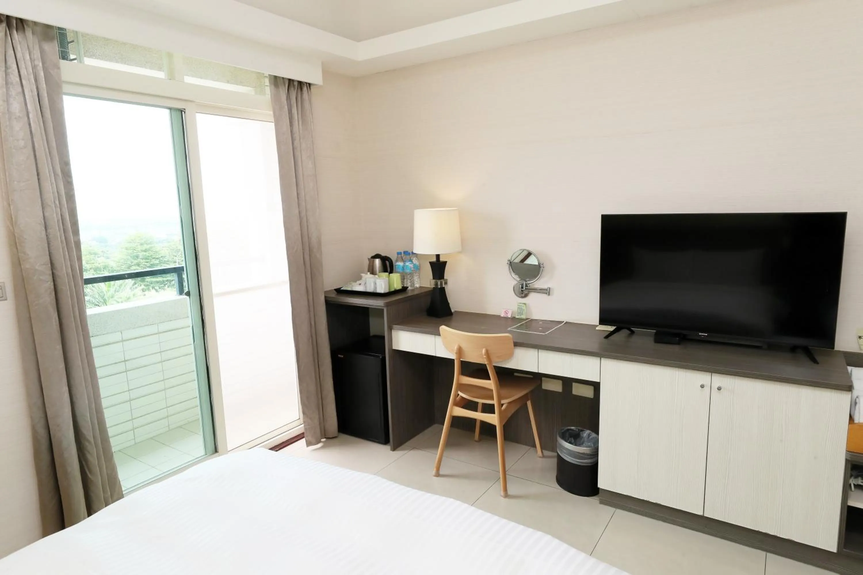 furniture, Bed in Hoya Resort Hotel Chiayi