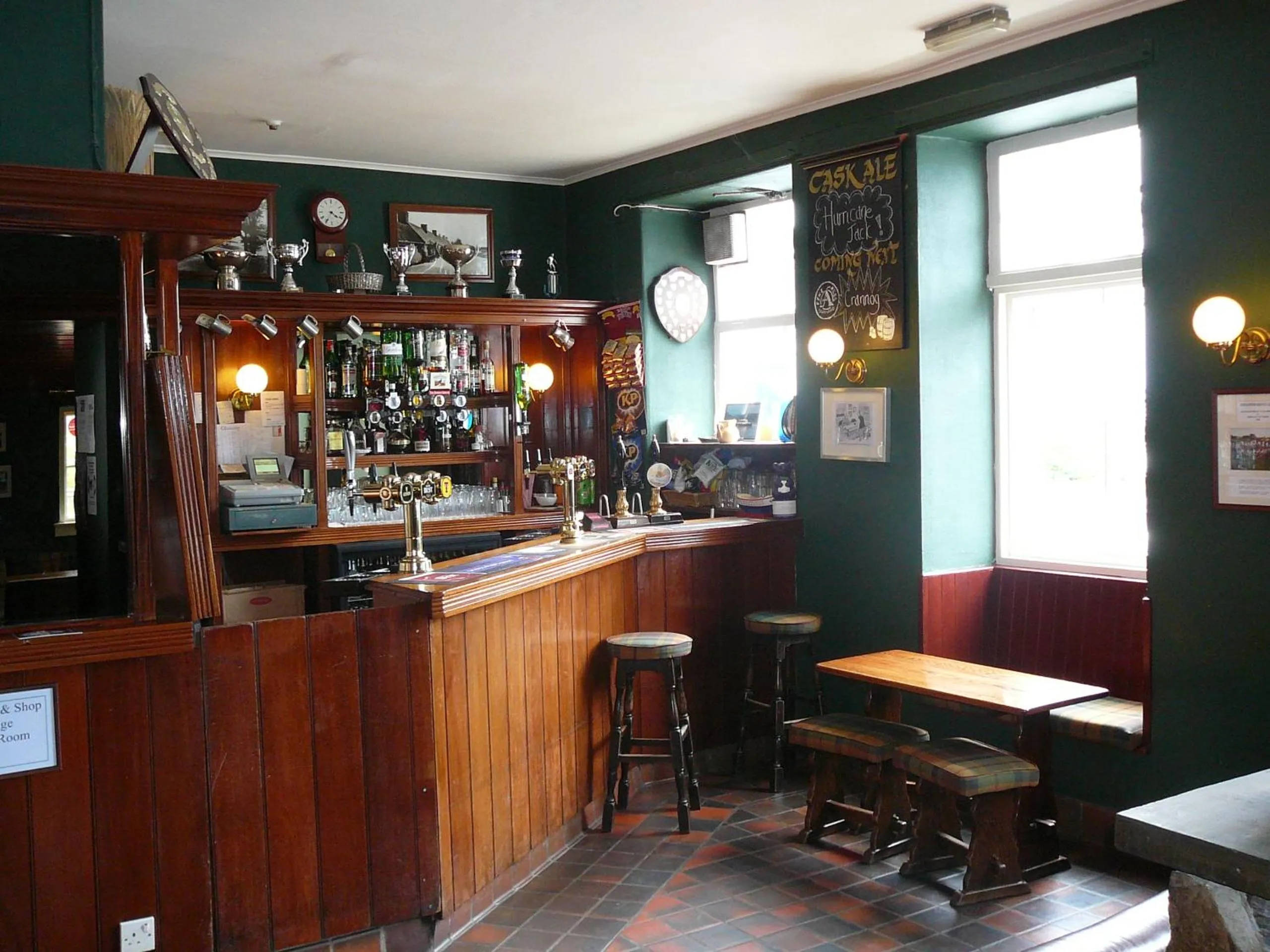 Lounge or bar in The Creggans Inn