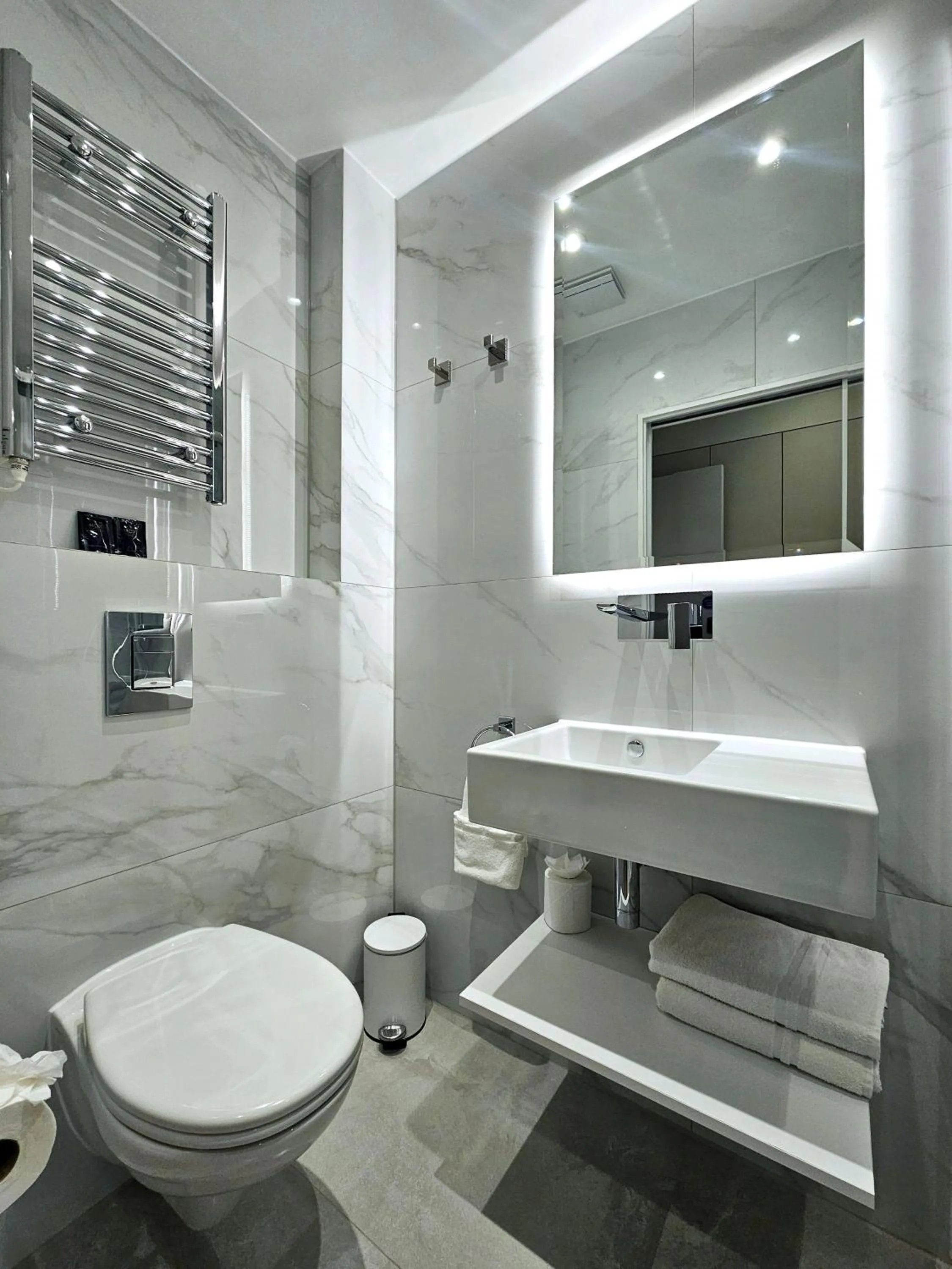 Shower in West Brompton Studios