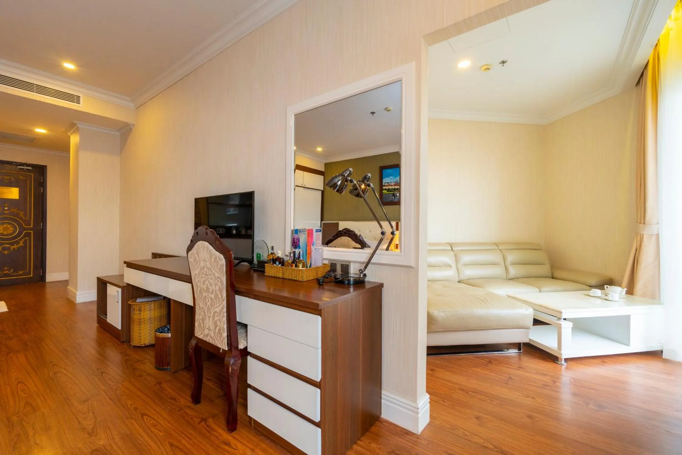 hair dresser, Bed in Thien Thanh Resort