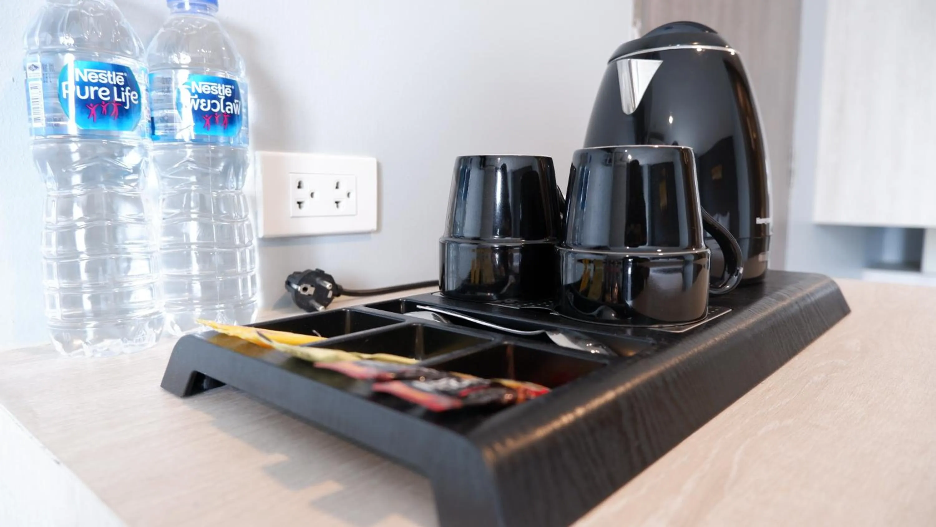 Coffee/tea facilities in IWISH Hotel