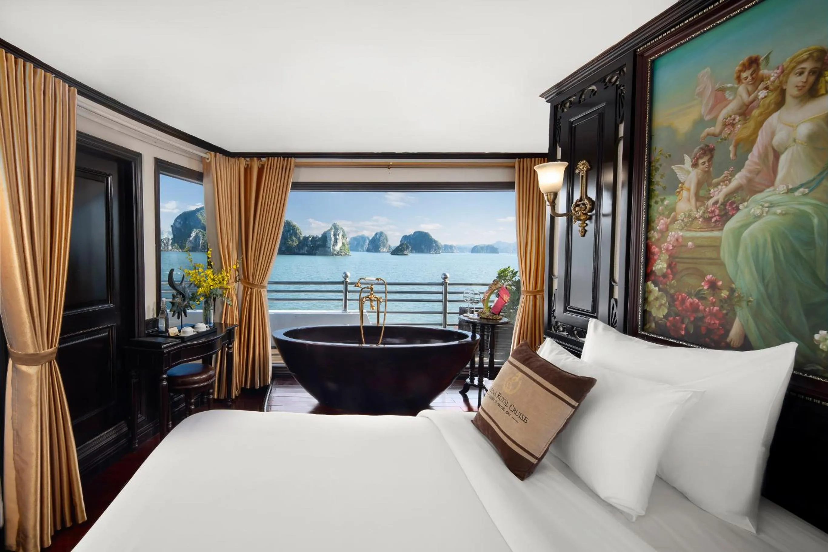 Bedroom, Bed in Athena Royal Cruise - Luxury in Halong Bay