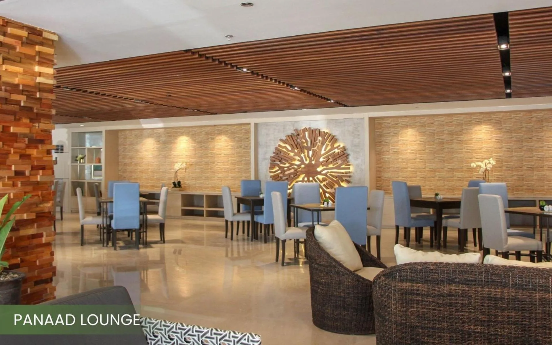 Restaurant/places to eat in Acacia Hotel Bacolod