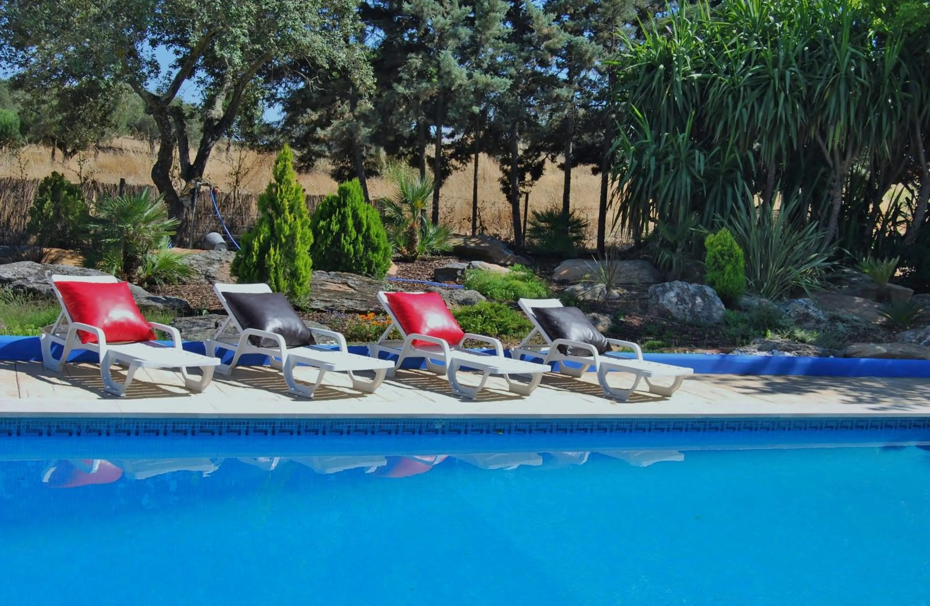 Swimming pool in Monte Alerta Turismo Rural