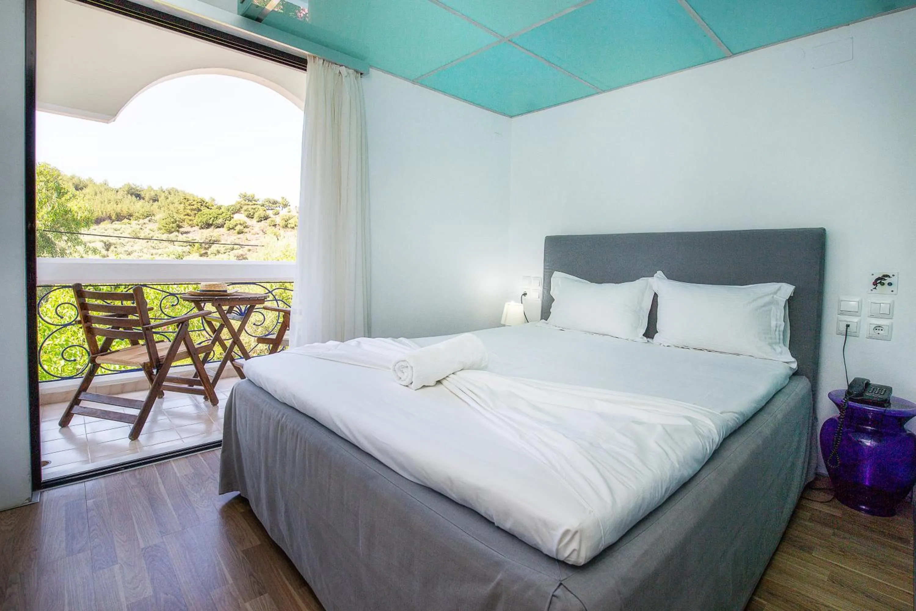 Bed in Kamari Beach Hotel