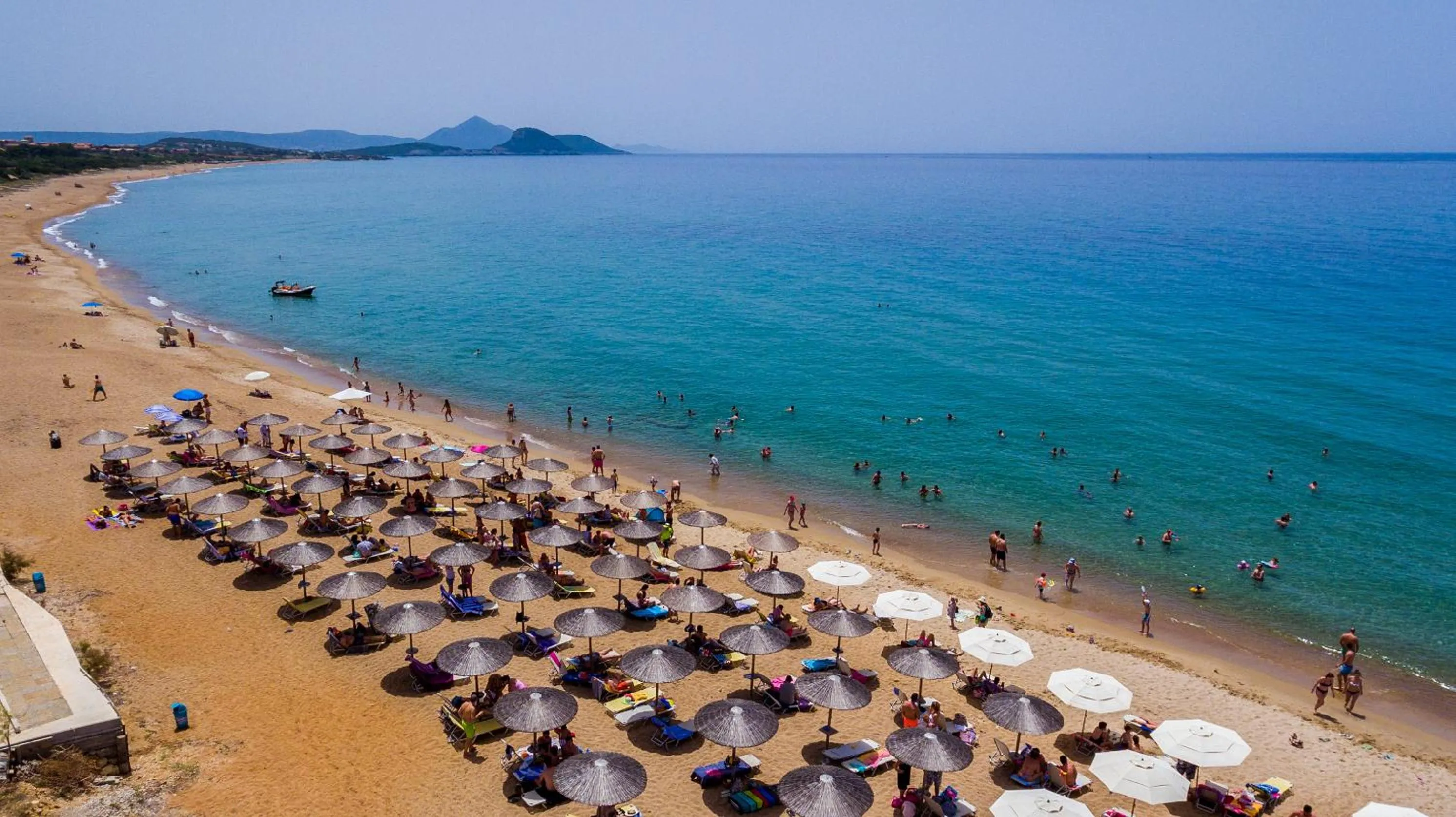 Beach in Kyparissia Beach Hotel