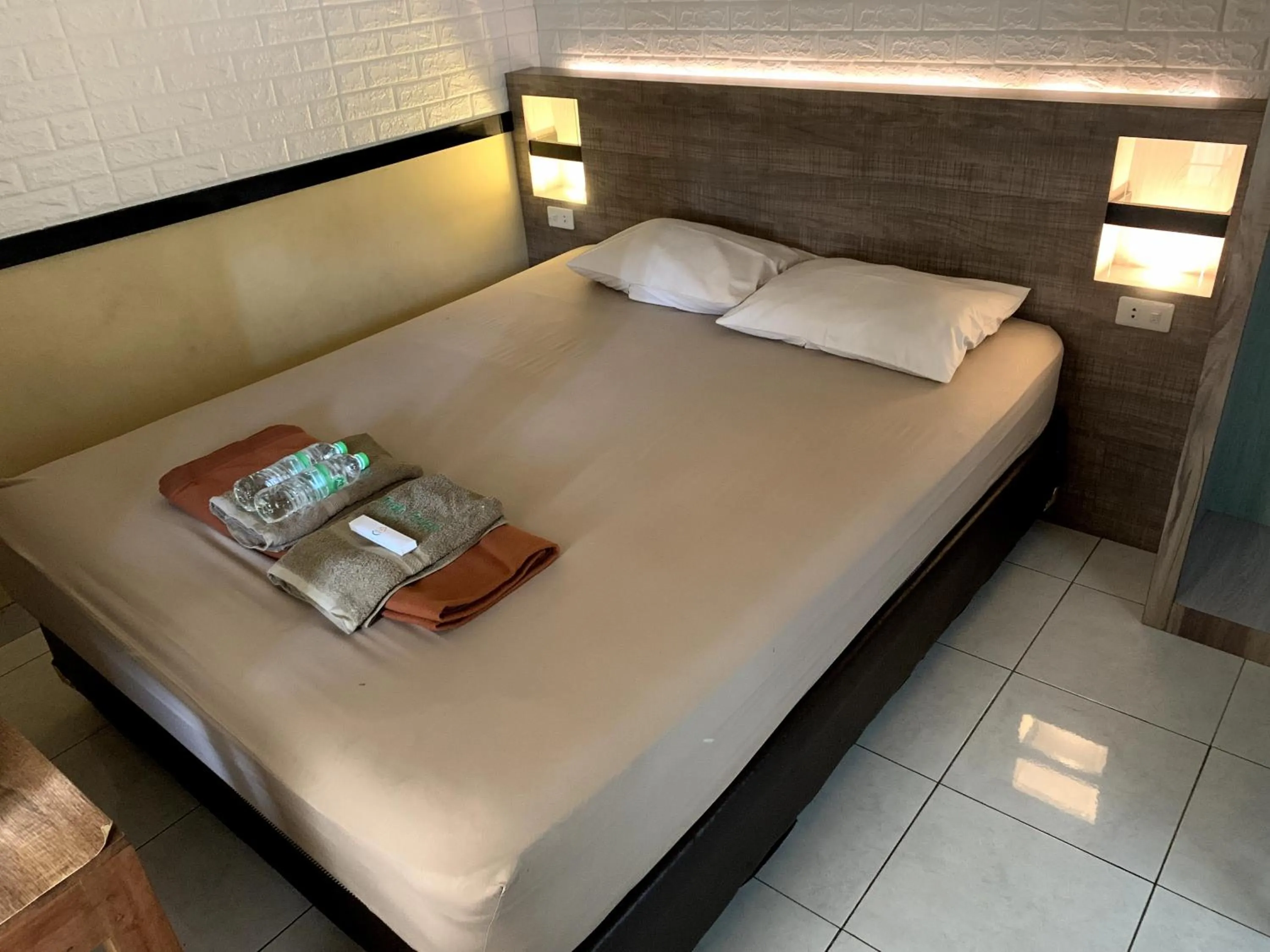 Bed in Omah Pelem Syariah