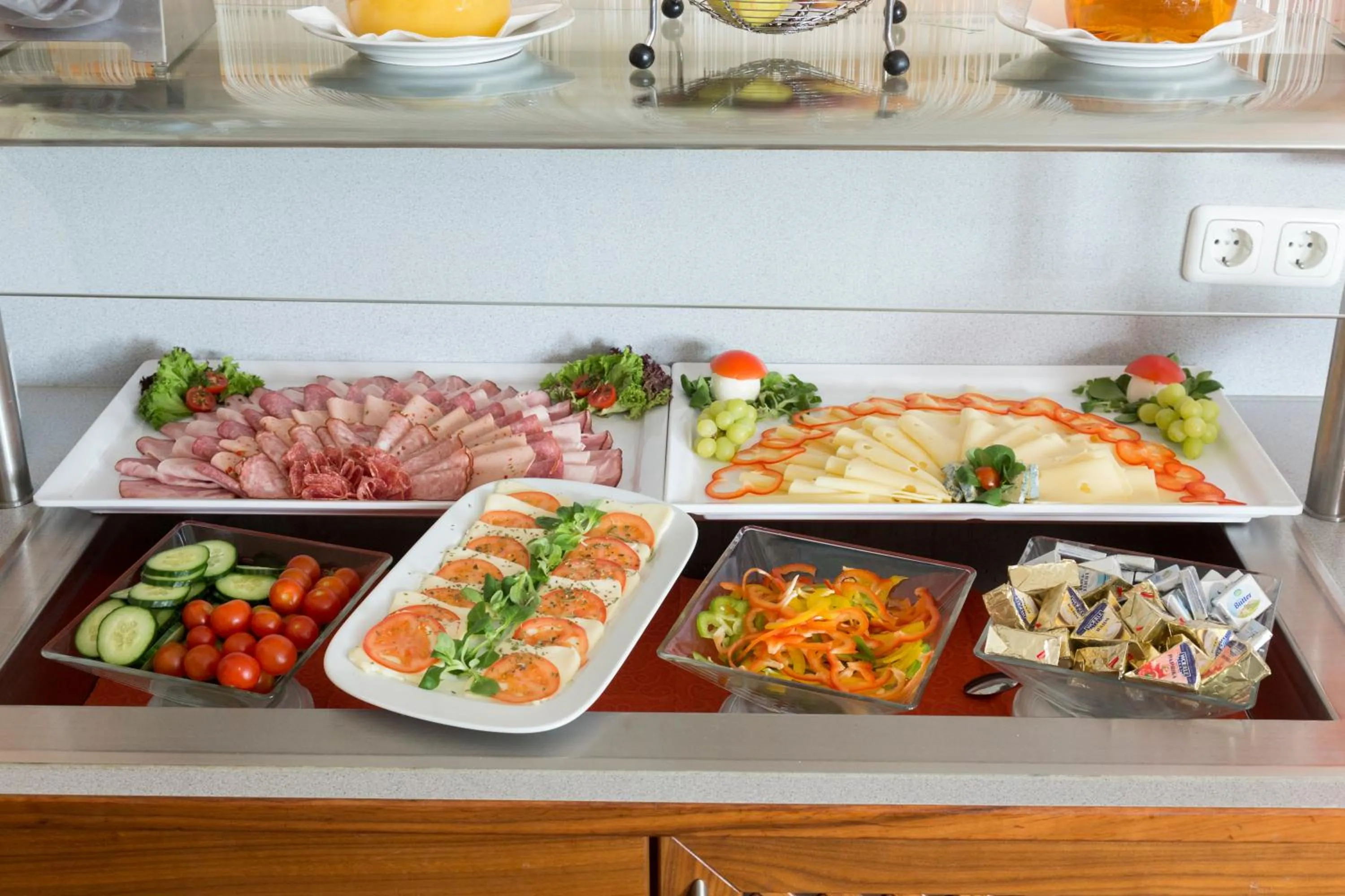 Buffet breakfast in Fair-Price-Hotel