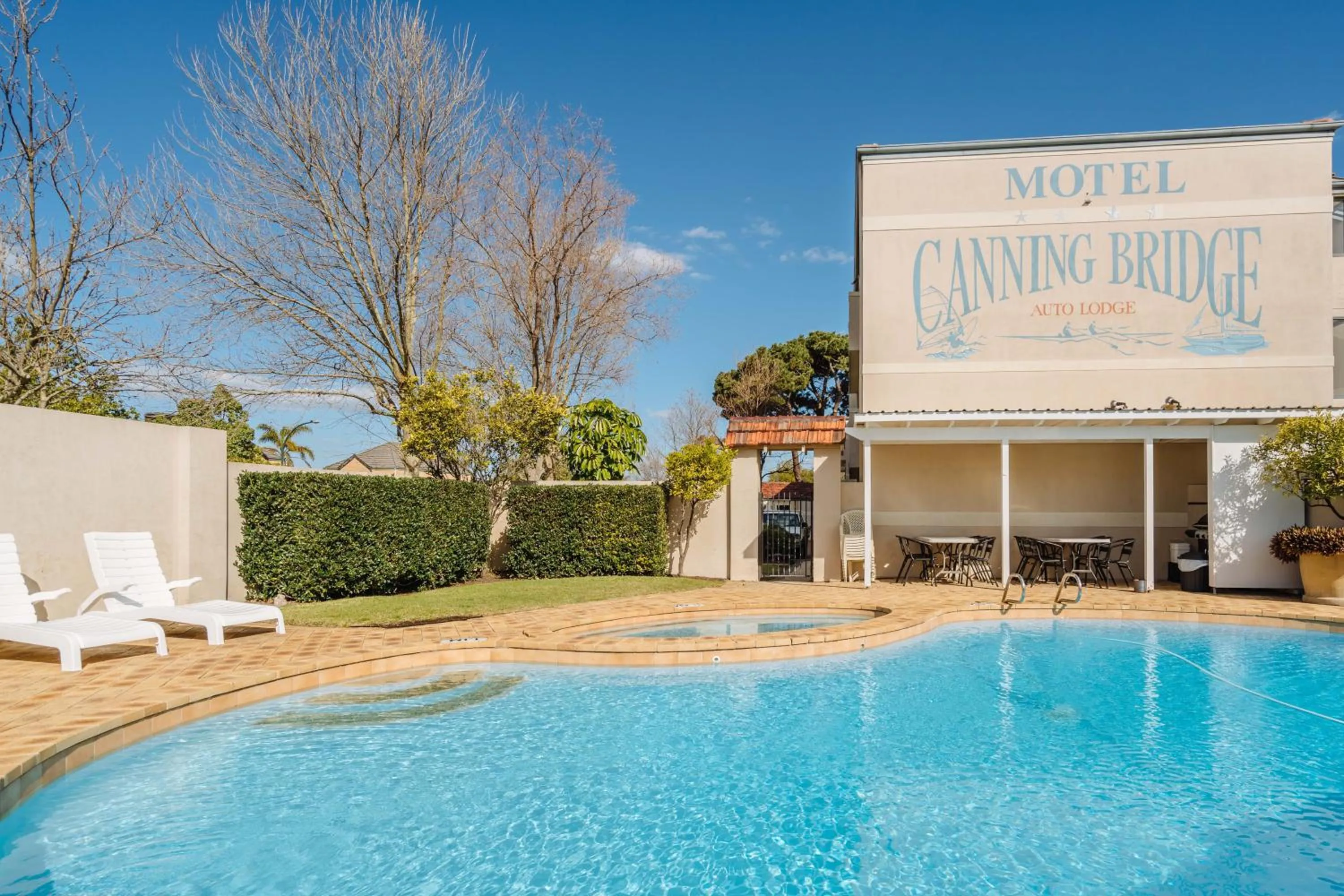 BBQ facilities in Canning Bridge Auto Lodge