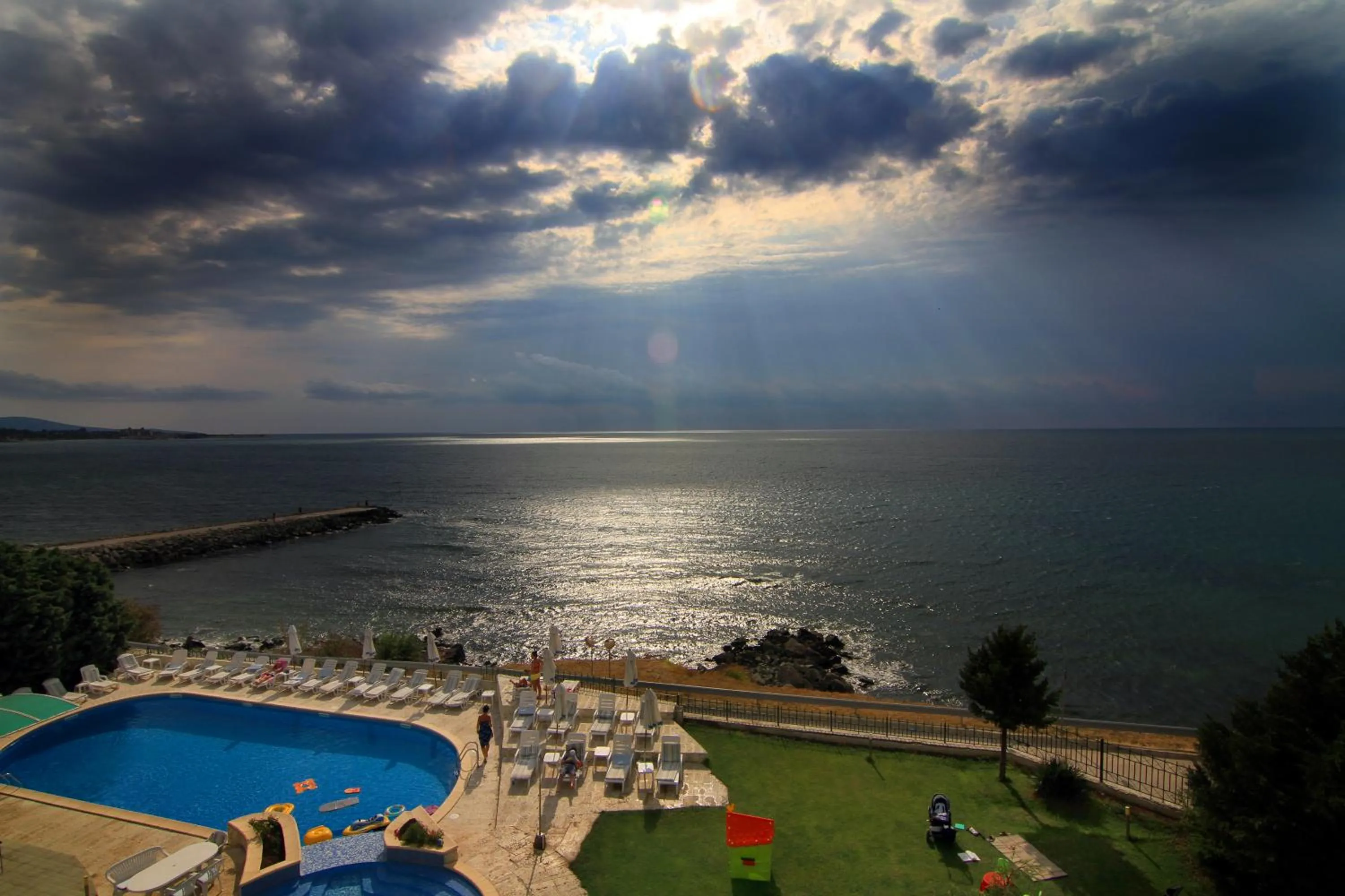 Pool view in Peter Hotel