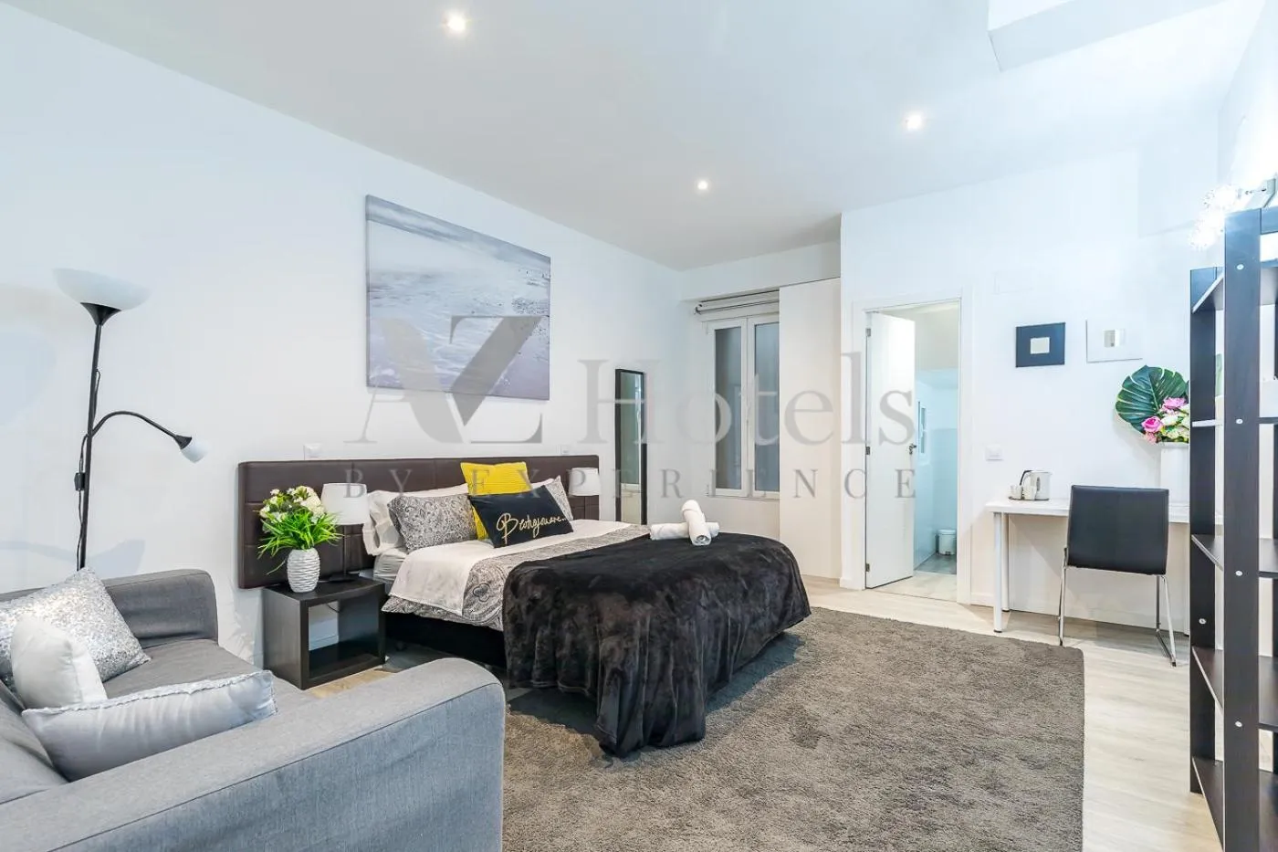 Photo of the whole room, Bed in AYZ Juan de Mena - Auto check-in property