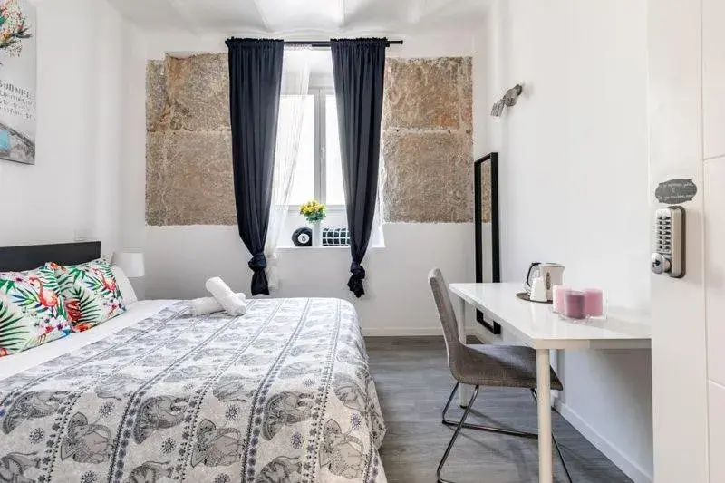 Double Room with Shared Bathroom in AYZ Juan de Mena - Auto check-in property Double Room with Shared Bathroom in AYZ Juan de Mena - Auto check-in property