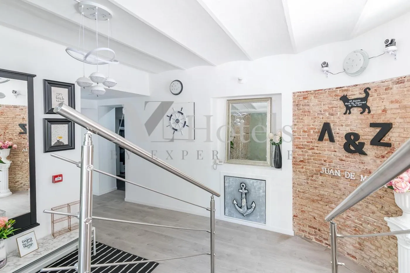 Lobby or reception in AYZ Juan de Mena - Auto check-in property