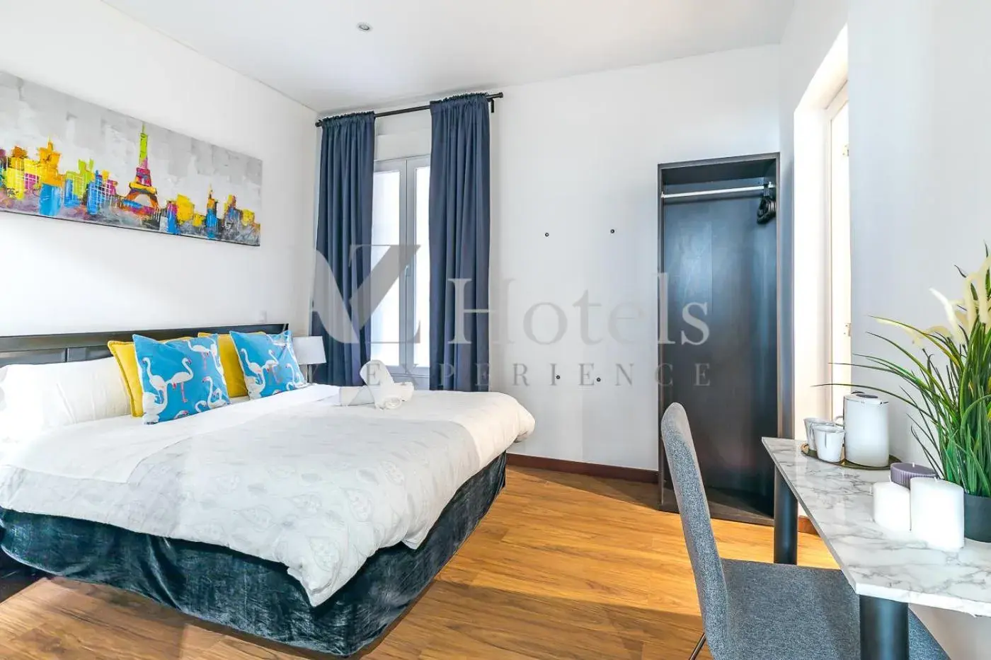 Deluxe Quadruple Room with Private Bathroom in AYZ Juan de Mena - Auto check-in property Deluxe Quadruple Room with Private Bathroom in AYZ Juan de Mena - Auto check-in property