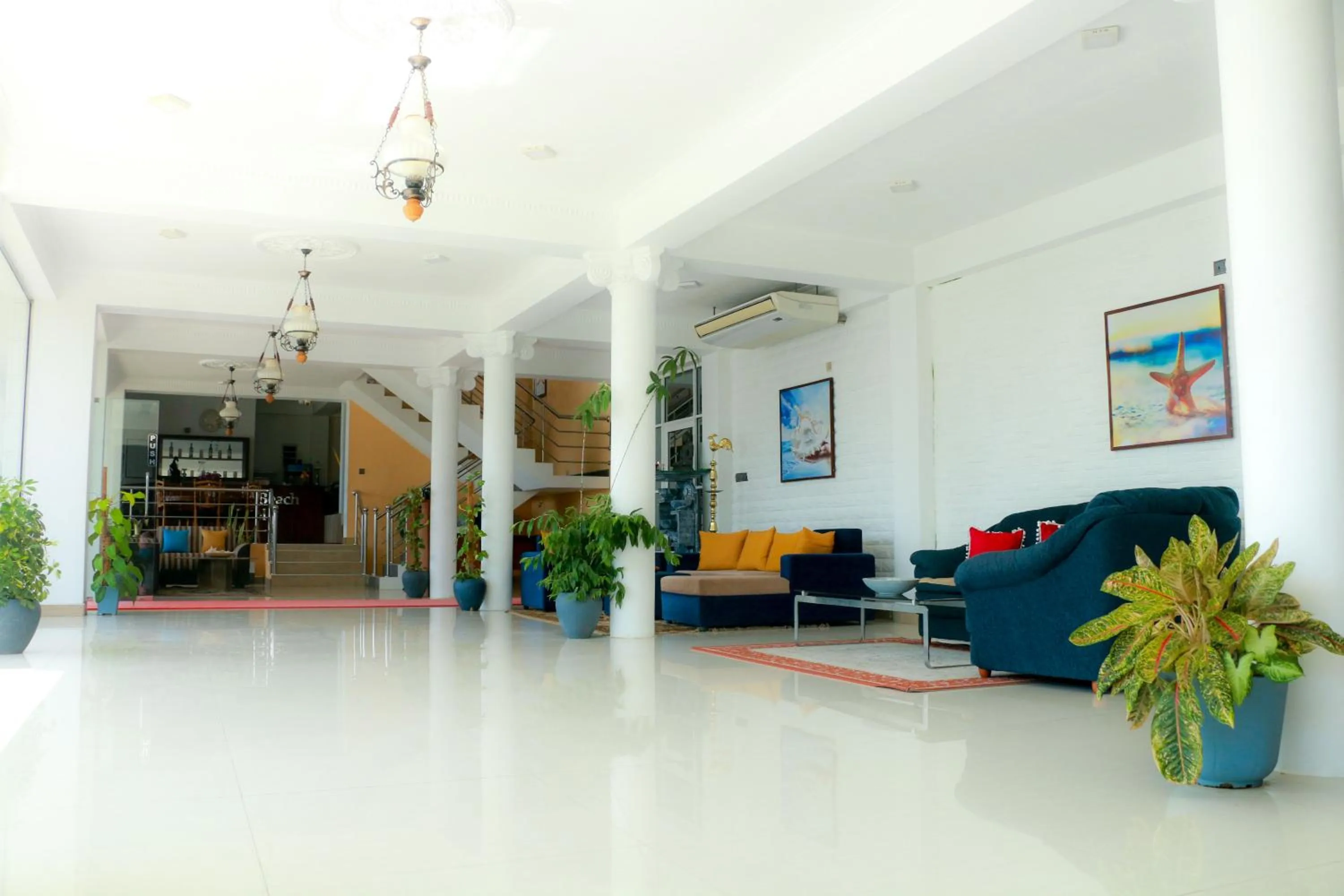 Seating area in Queens Beach Hotel