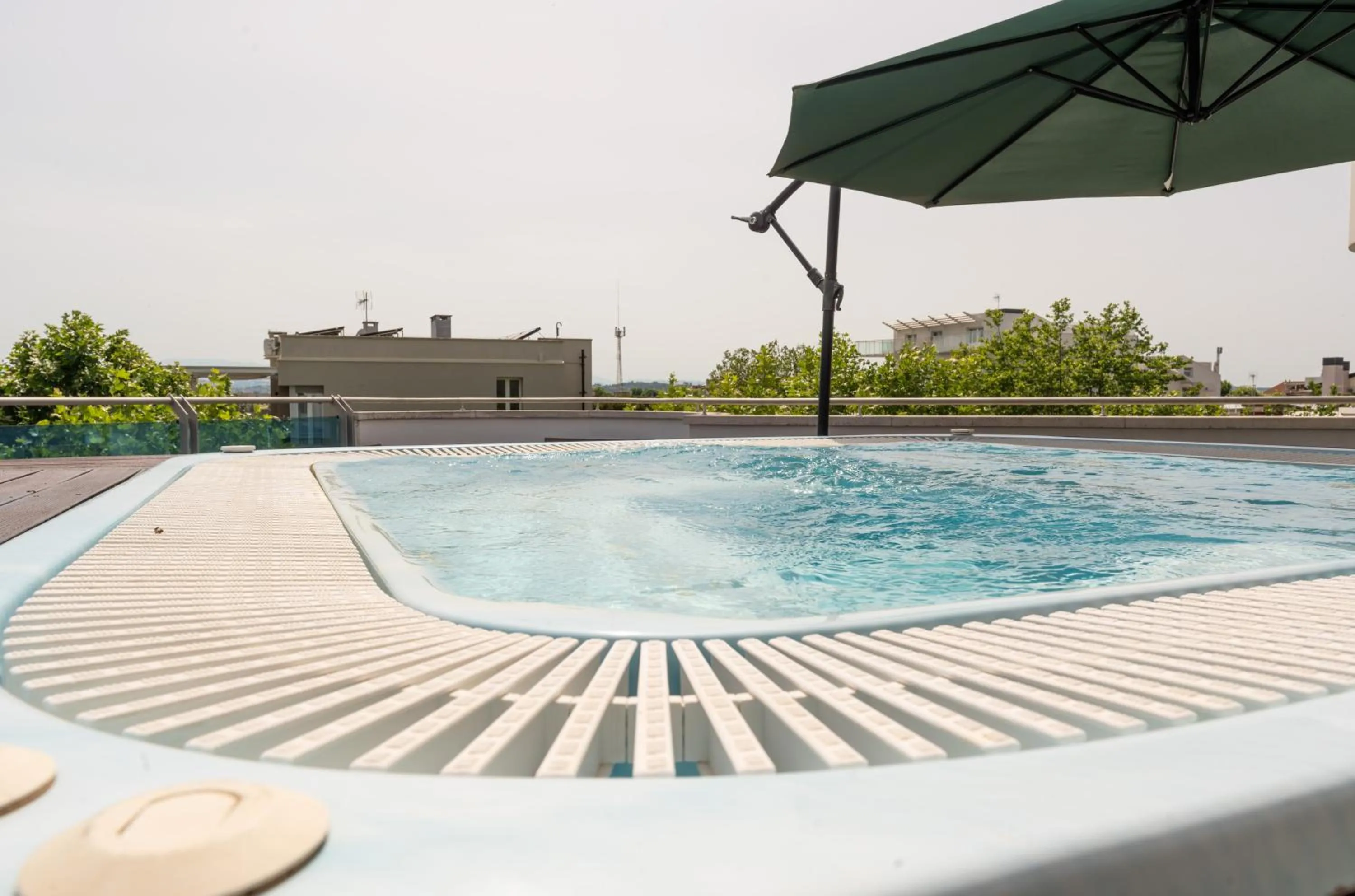 Hot Tub in Residence Marconi Mare