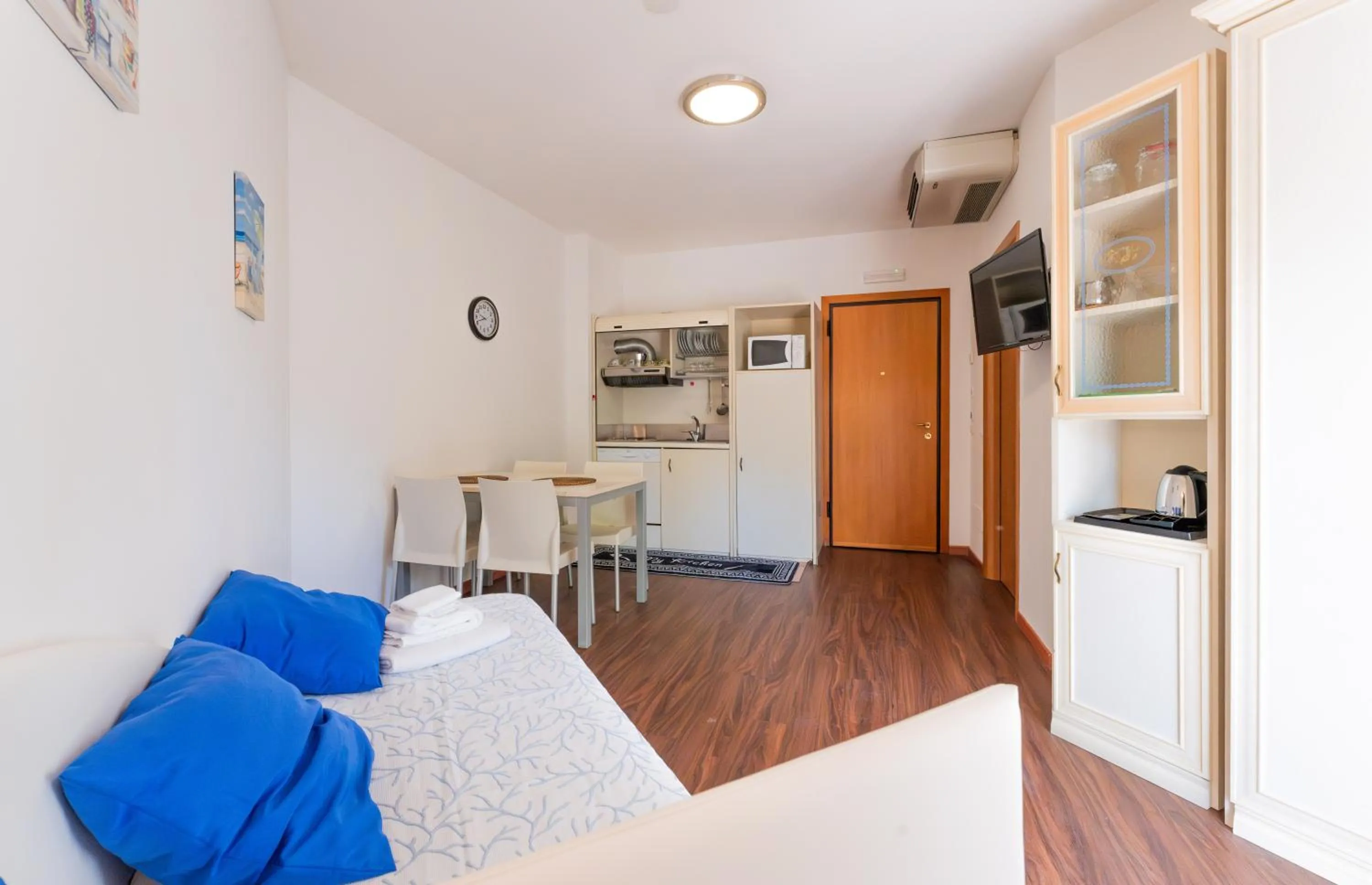 Seating area in Residence Marconi Mare