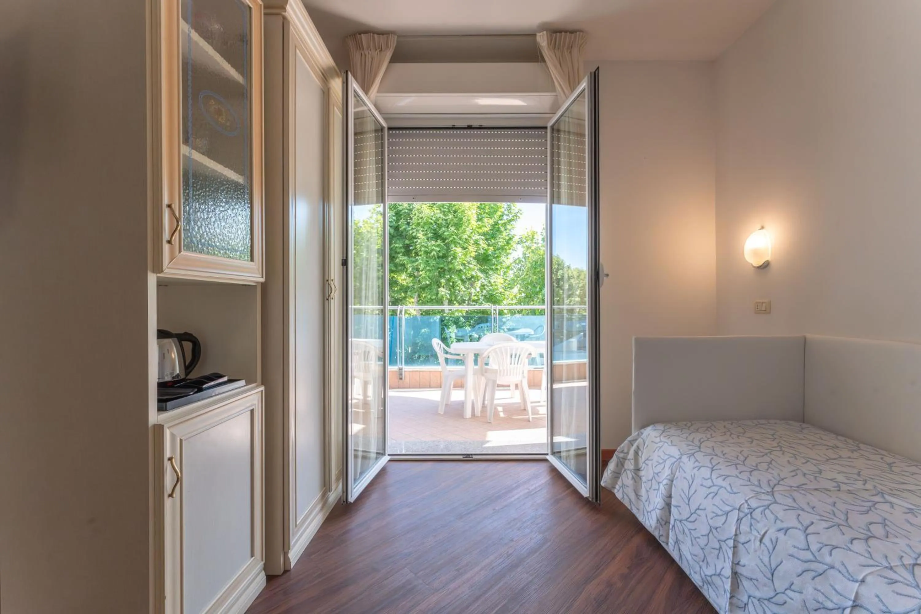 Bed in Residence Marconi Mare