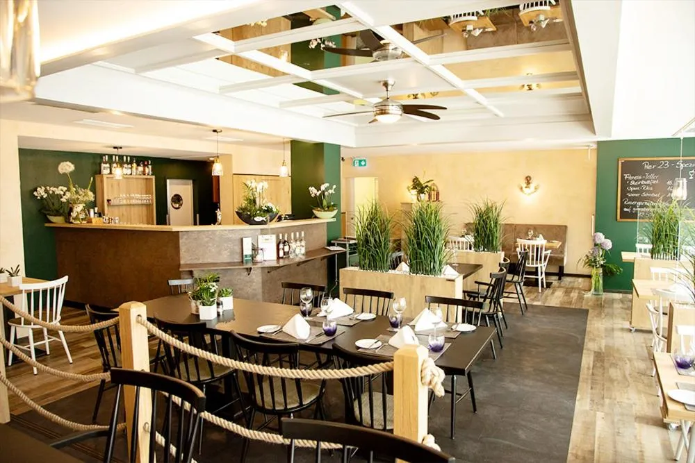 Restaurant/places to eat in Hotel Buntrock