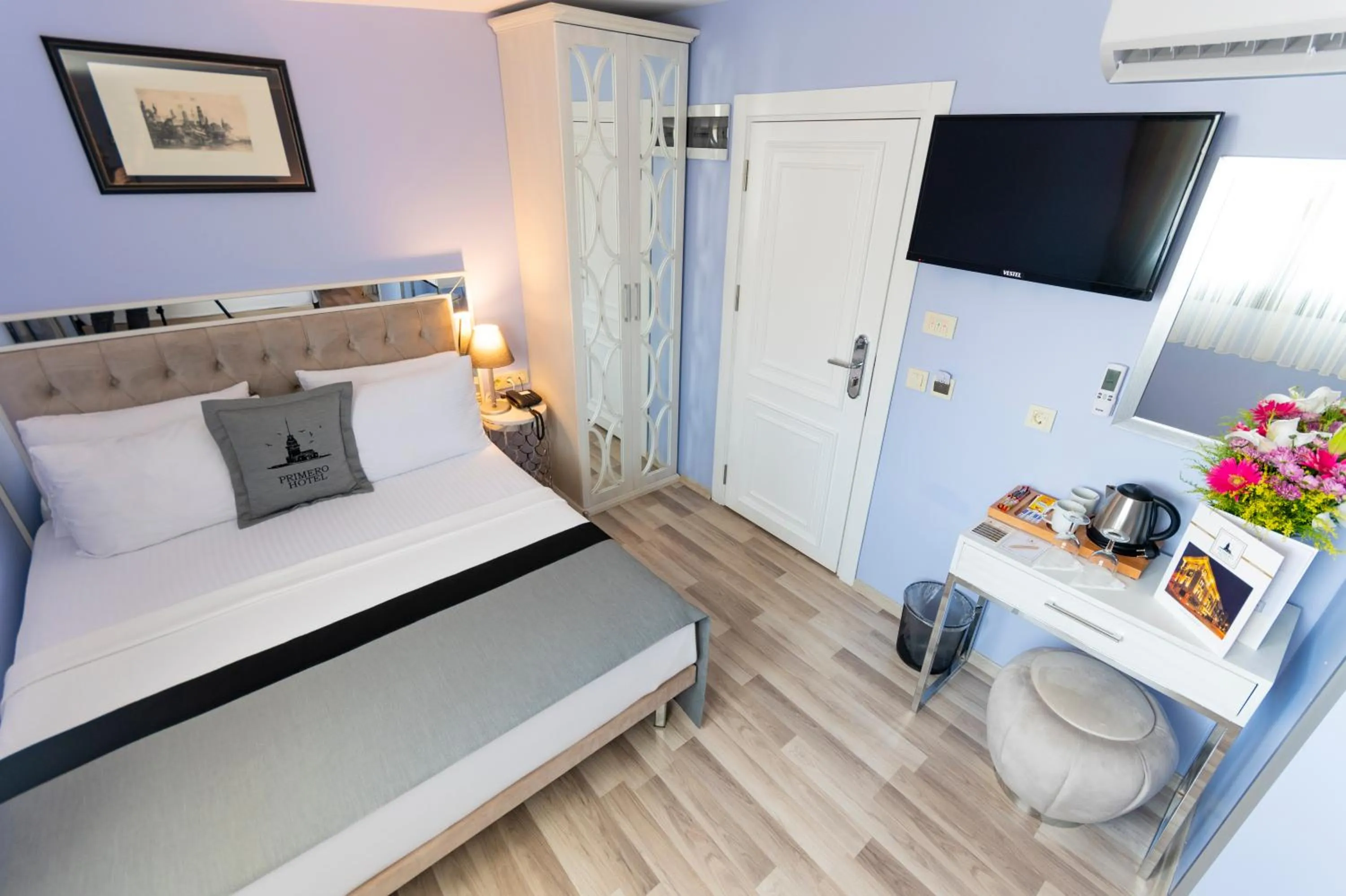 Bed in Primero Hotel