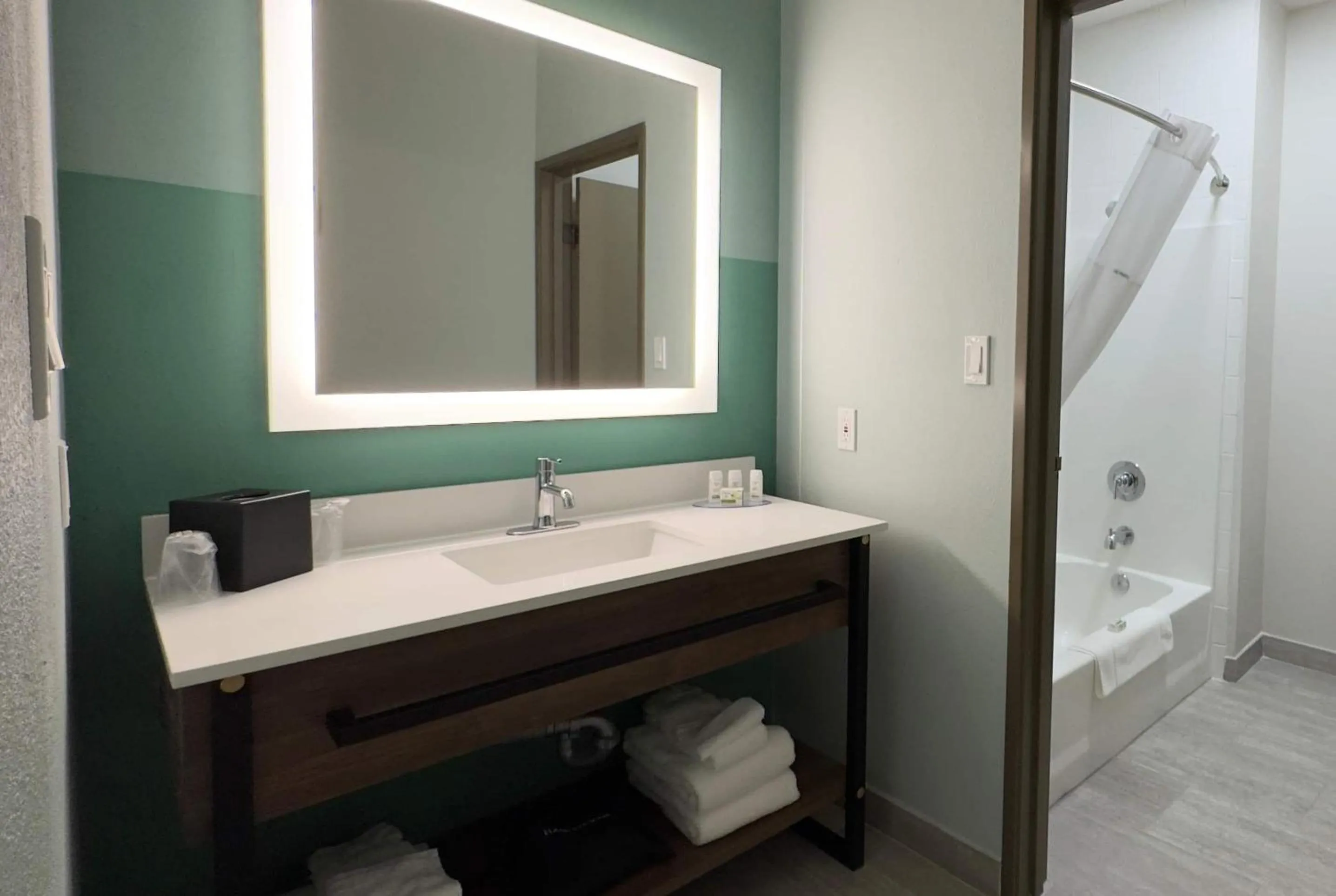 Bathroom in Wingate by Wyndham Farmington NM