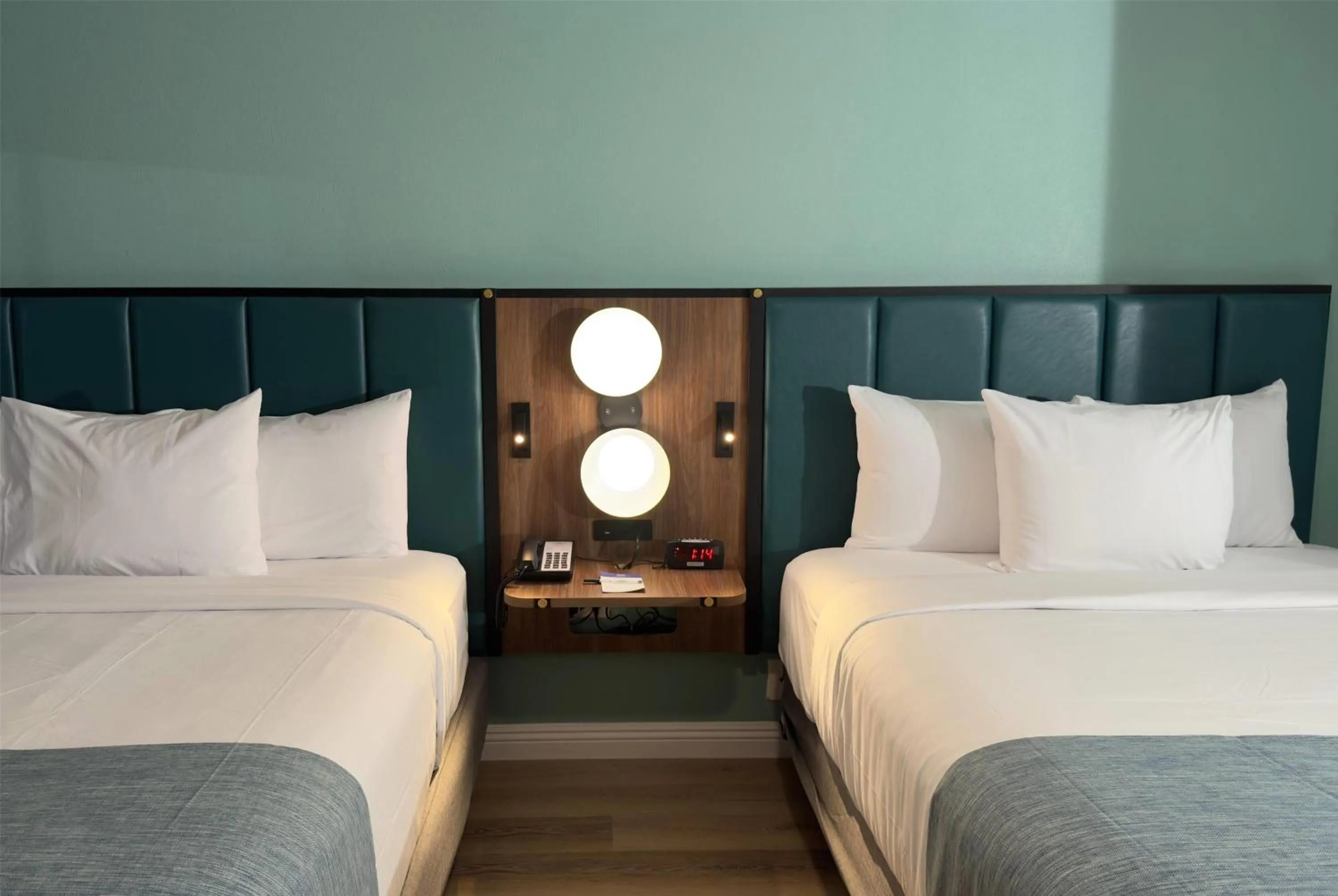 Photo of the whole room, Bed in Wingate by Wyndham Farmington NM