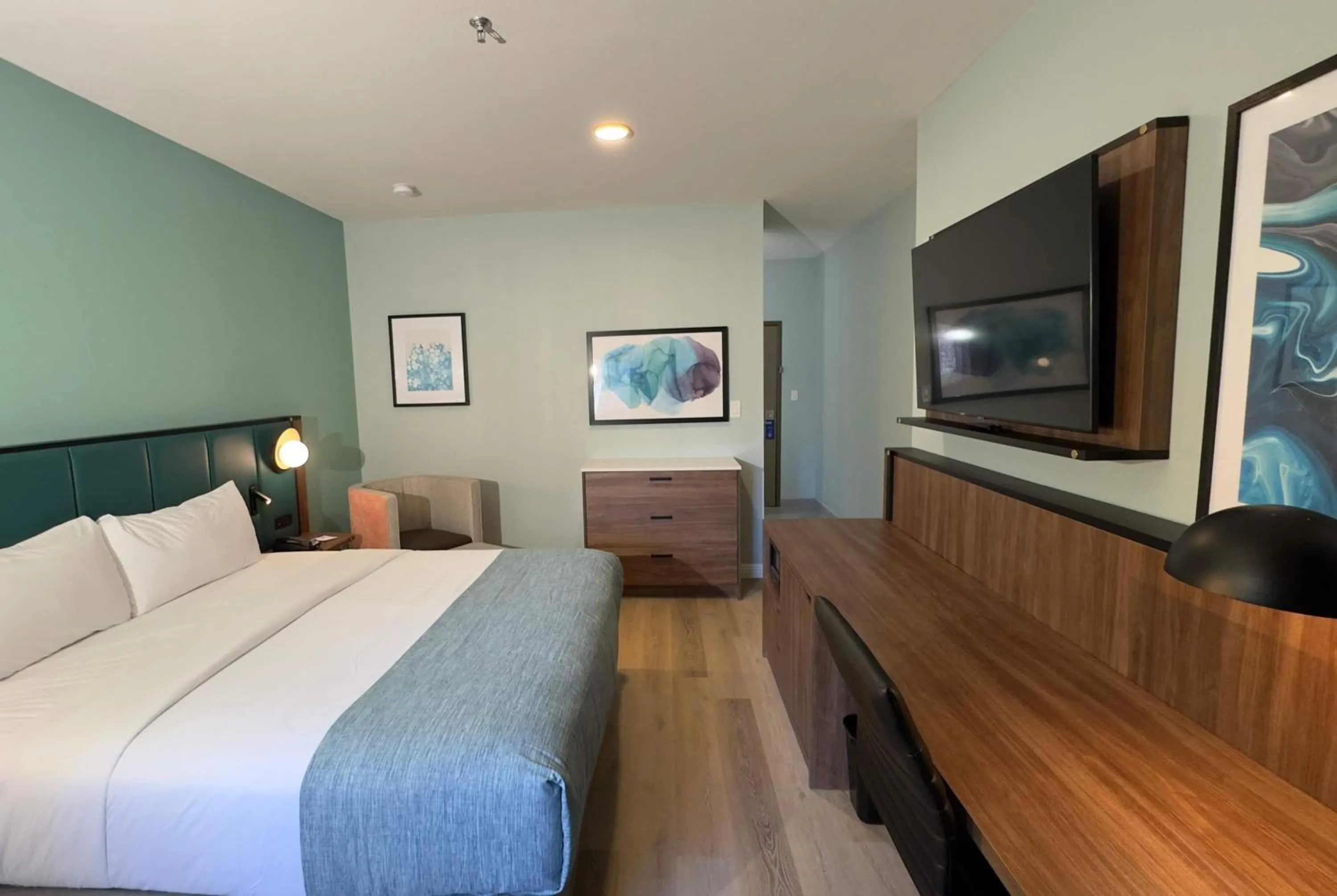 Photo of the whole room, Bed in Wingate by Wyndham Farmington NM